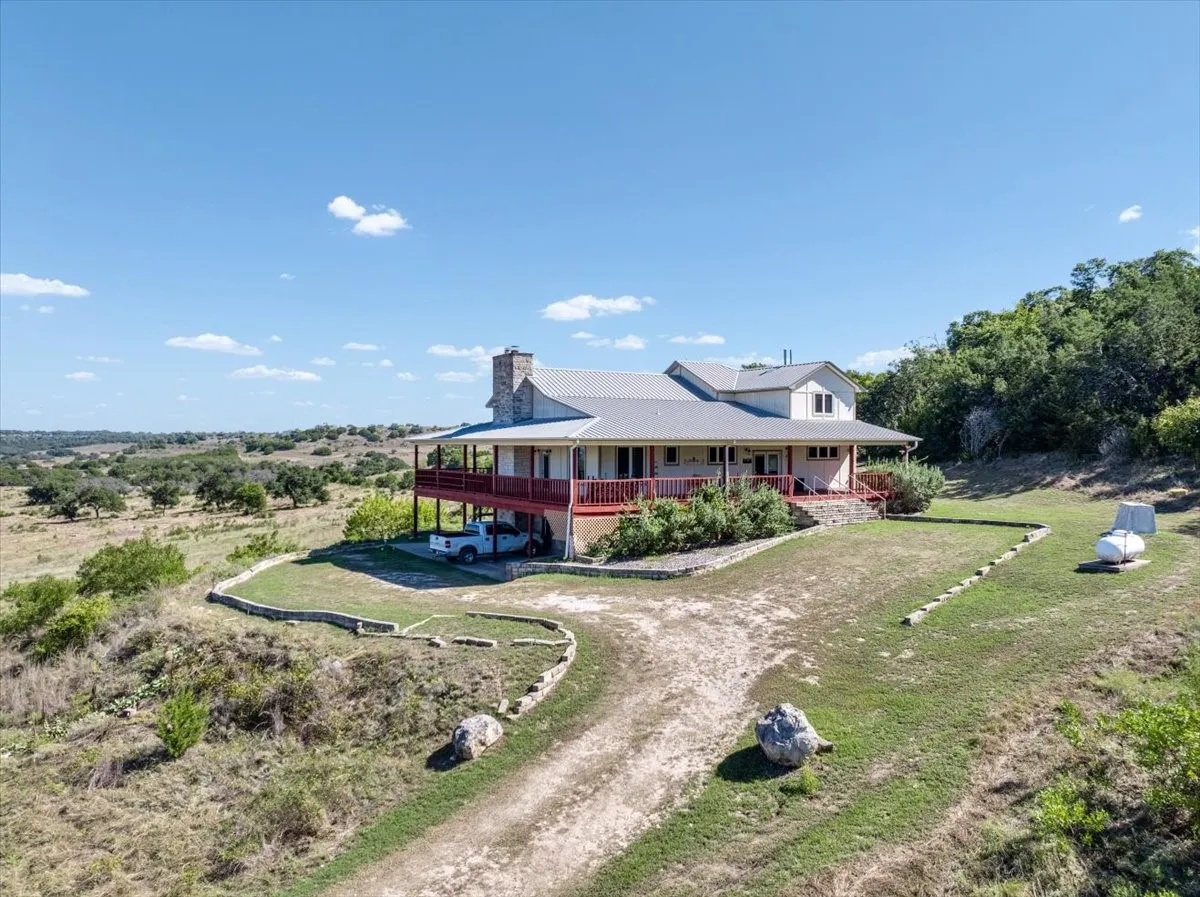 Farm For Sale in Coryell County , 1500 County Road 161, Evant, Texas 76525, 4 Bedroom, 4 Bathroom, Garage spaces, 2,762 Sqft, built in 2011, mls#21409970, Real Estate Agent in Evant, Homes For Sale in Coryell county, Homes For Sale in Evant, Realtor in Evant Texas, Real Estate Brokerage Independent Realty Texas, Luminita Cordes Realtor