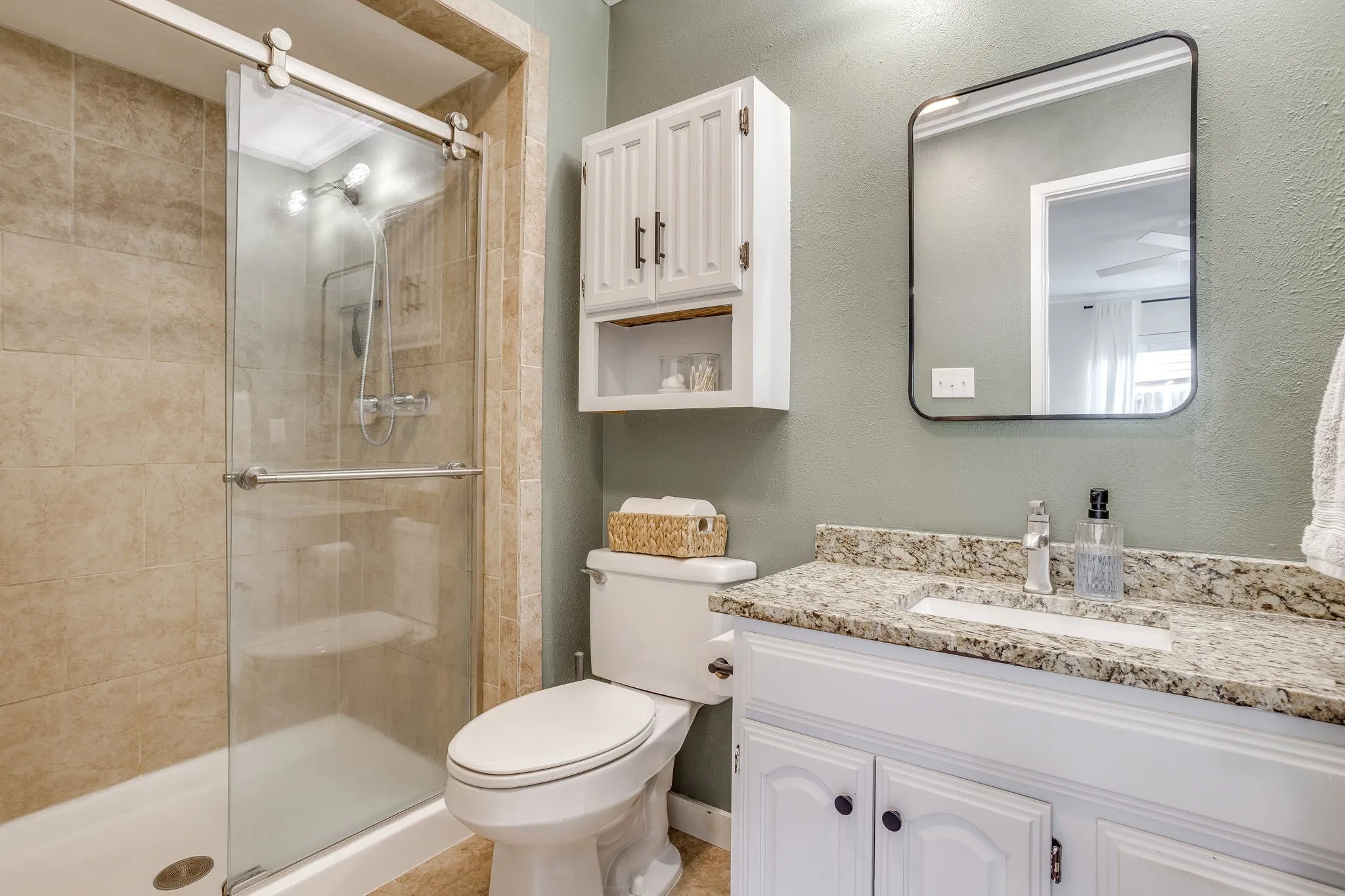 Single Family Residence For Sale in Dallas County , 2101 Alder Trail, Grand Prairie, Texas 75052, 3 Bedroom, 2 Bathroom, 2 Garage spaces, 1,756 Sqft, built in 1978, mls#21403714, Real Estate Agent in Grand Prairie, Homes For Sale in Dallas county, Homes For Sale in Grand Prairie, Realtor in Grand Prairie Texas, Real Estate Brokerage Independent Realty Texas, Luminita Cordes Realtor