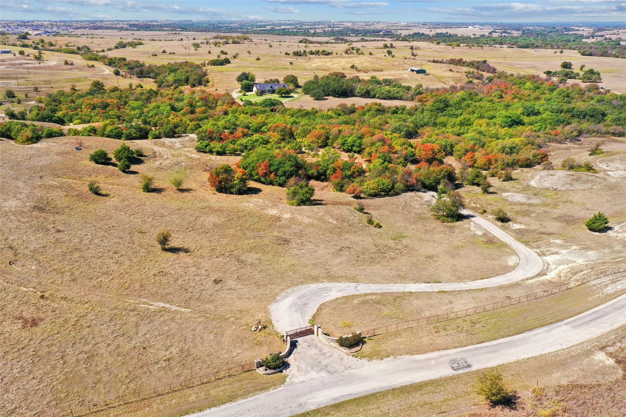 Farm For Sale in Wise County , 934 Private Road 4011, Decatur, Texas 76234, 4 Bedroom, 4 Bathroom, 2 Garage spaces, 3,715 Sqft, built in 2021, mls#21399837, Real Estate Agent in Decatur, Homes For Sale in Wise county, Homes For Sale in Decatur, Realtor in Decatur Texas, Real Estate Brokerage Independent Realty Texas, Luminita Cordes Realtor