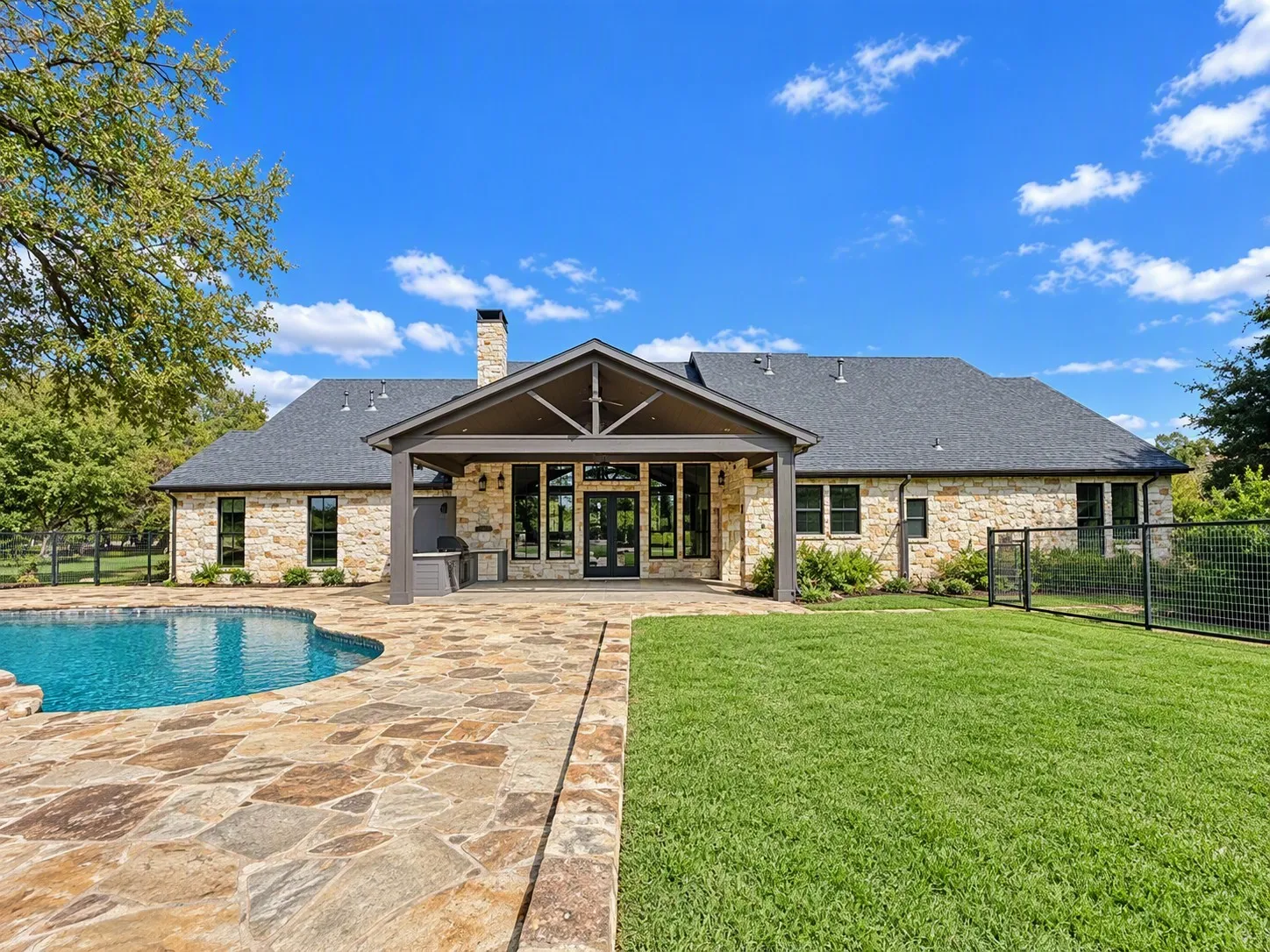 Farm For Sale in Wise County , 934 Private Road 4011, Decatur, Texas 76234, 4 Bedroom, 4 Bathroom, 2 Garage spaces, 3,715 Sqft, built in 2021, mls#21399837, Real Estate Agent in Decatur, Homes For Sale in Wise county, Homes For Sale in Decatur, Realtor in Decatur Texas, Real Estate Brokerage Independent Realty Texas, Luminita Cordes Realtor