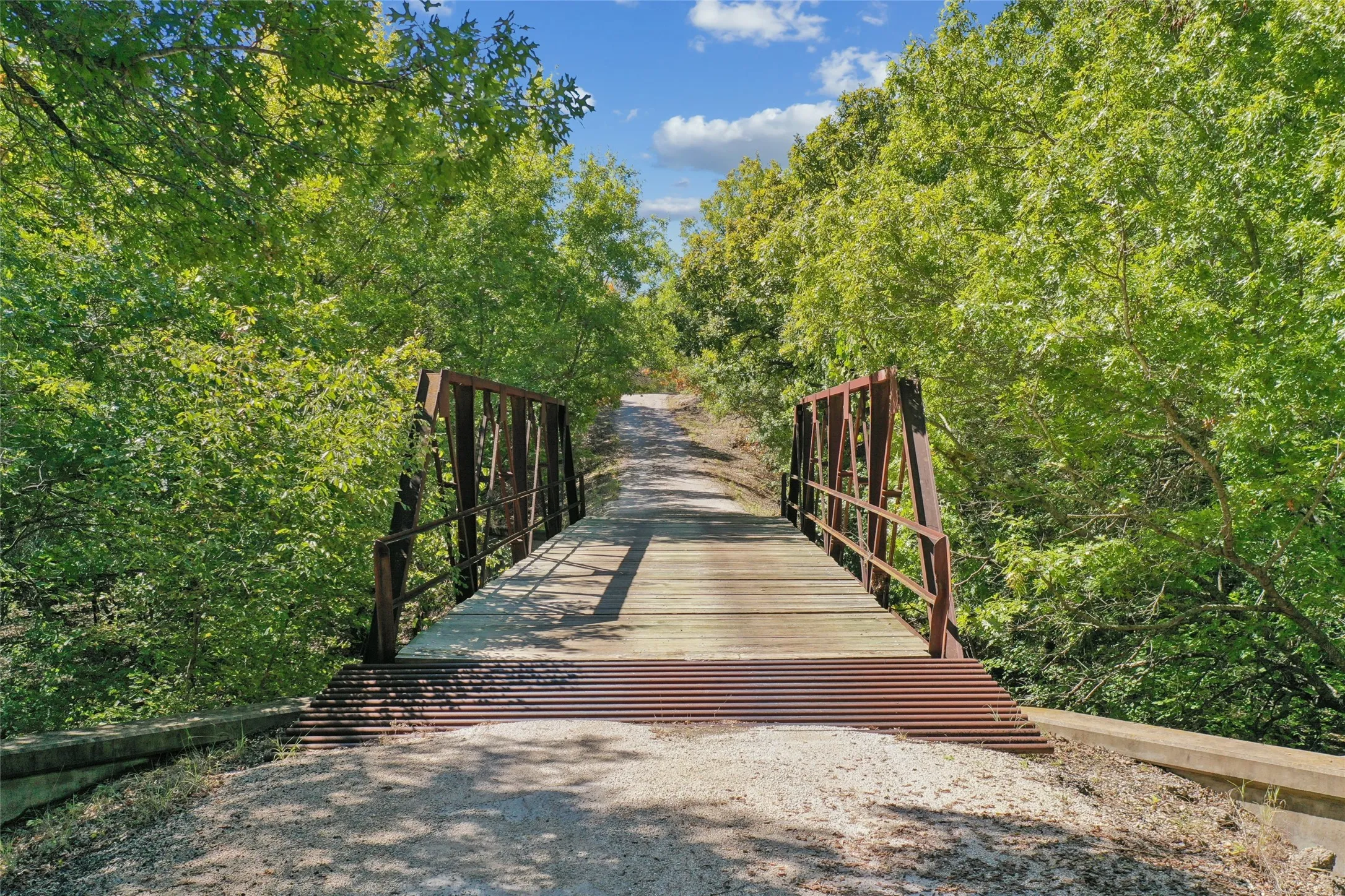 Farm For Sale in Wise County , 934 Private Road 4011, Decatur, Texas 76234, 4 Bedroom, 4 Bathroom, 2 Garage spaces, 3,715 Sqft, built in 2021, mls#21399837, Real Estate Agent in Decatur, Homes For Sale in Wise county, Homes For Sale in Decatur, Realtor in Decatur Texas, Real Estate Brokerage Independent Realty Texas, Luminita Cordes Realtor