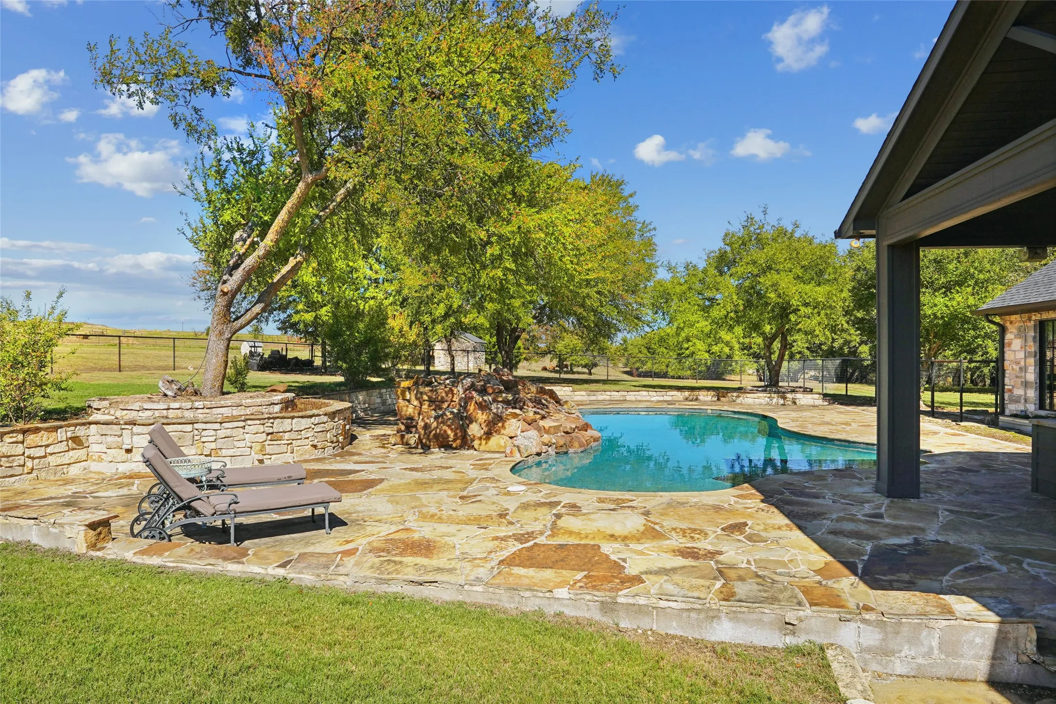 Farm For Sale in Wise County , 934 Private Road 4011, Decatur, Texas 76234, 4 Bedroom, 4 Bathroom, 2 Garage spaces, 3,715 Sqft, built in 2021, mls#21399837, Real Estate Agent in Decatur, Homes For Sale in Wise county, Homes For Sale in Decatur, Realtor in Decatur Texas, Real Estate Brokerage Independent Realty Texas, Luminita Cordes Realtor