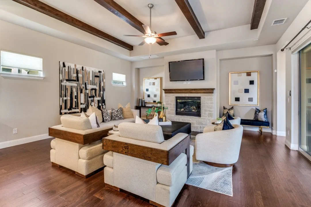 Spacious Living Room with gas logs in fireplace.