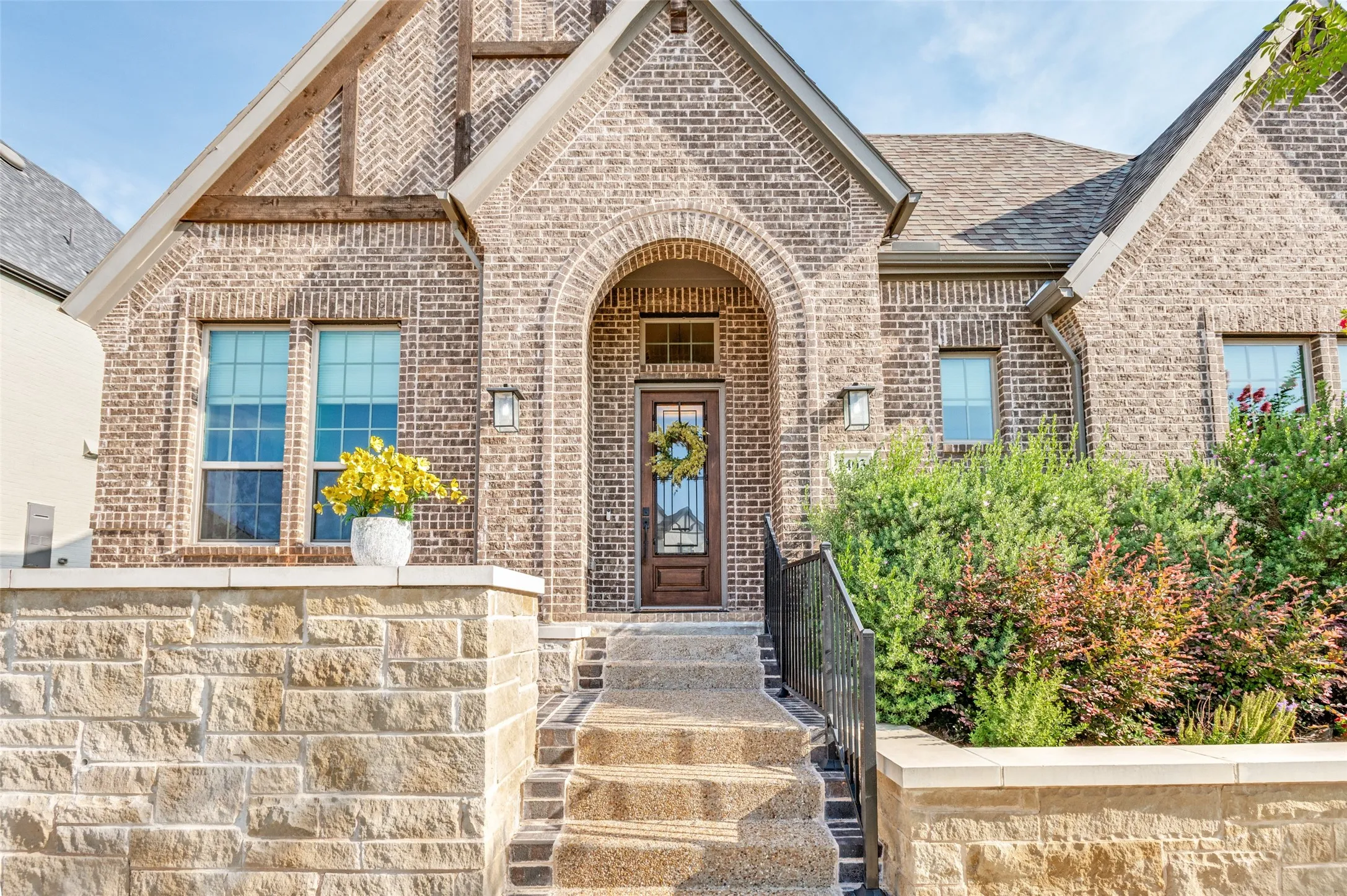 Single Family Residence For Sale in Tarrant County , 1403 Laurel Green Court, Arlington, Texas 76005, 3 Bedroom, 3 Bathroom, 2 Garage spaces, 3,288 Sqft, built in 2022, mls#21408771, Real Estate Agent in Arlington, Homes For Sale in Tarrant county, Homes For Sale in Arlington, Realtor in Arlington Texas, Real Estate Brokerage Independent Realty Texas, Luminita Cordes Realtor