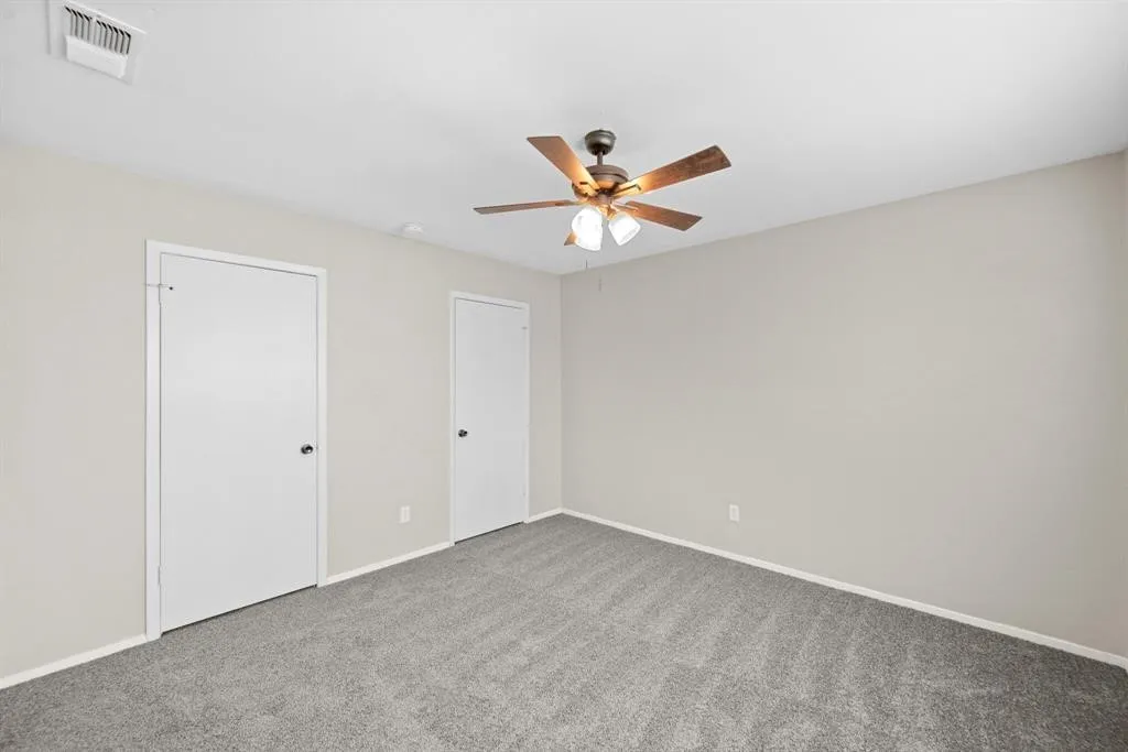 Single Family Residence For Rent in Tarrant County , 2001 San Jacinto Drive, Arlington, Texas 76012, 4 Bedroom, 2 Bathroom, 2 Garage spaces, 2,019 Sqft, built in 1973, mls#21410342, Real Estate Agent in Arlington, Homes For Rent in Tarrant county, Homes For Rent in Arlington, Realtor in Arlington Texas, Real Estate Brokerage Independent Realty Texas, Luminita Cordes Realtor