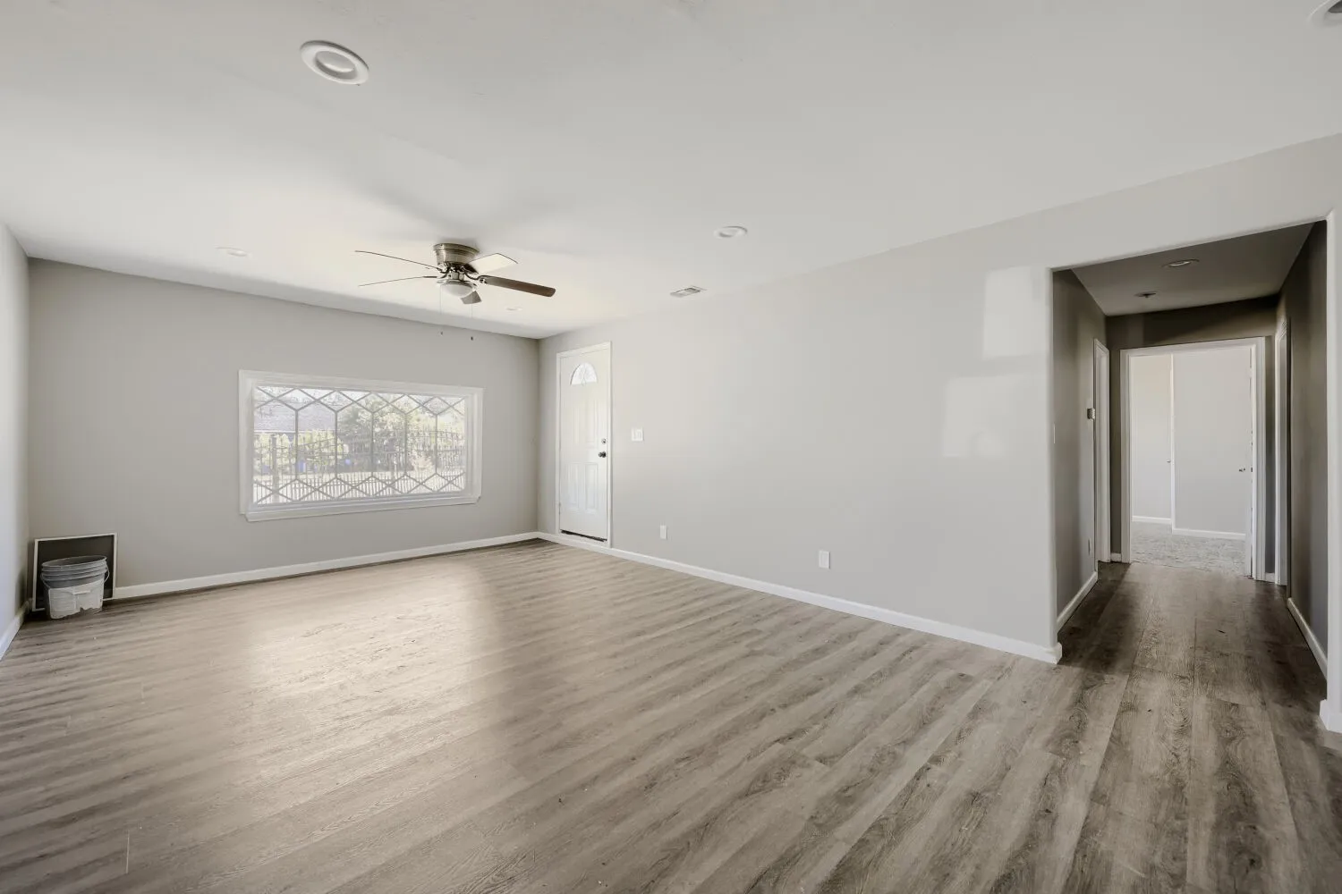 Single Family Residence For Sale in Tarrant County , 3508 Livingston Avenue, Fort Worth, Texas 76110, 3 Bedroom, 2 Bathroom, Garage spaces, 1,020 Sqft, built in 1920, mls#21404481, Real Estate Agent in Fort Worth, Homes For Sale in Tarrant county, Homes For Sale in Fort Worth, Realtor in Fort Worth Texas, Real Estate Brokerage Independent Realty Texas, Luminita Cordes Realtor