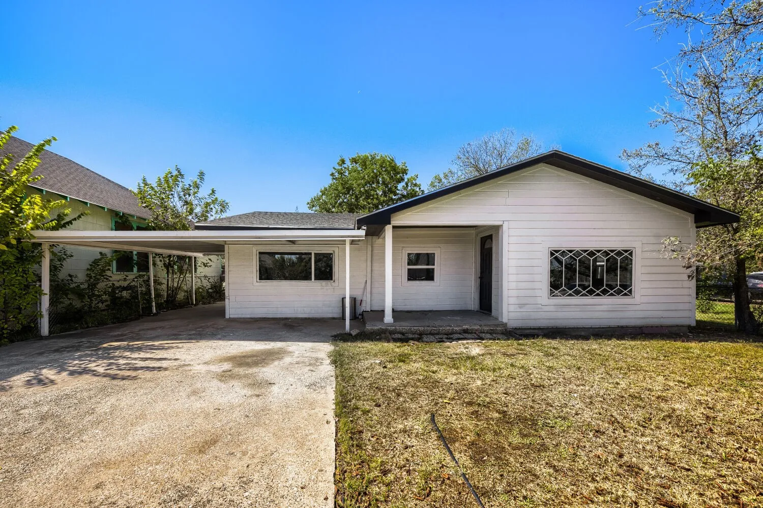 Single Family Residence For Sale