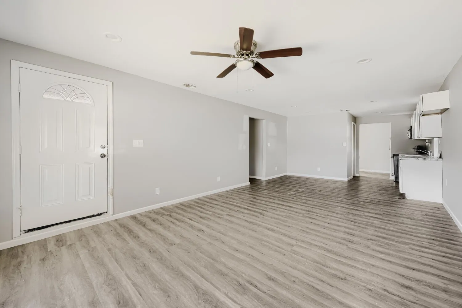Single Family Residence For Sale in Tarrant County , 3508 Livingston Avenue, Fort Worth, Texas 76110, 3 Bedroom, 2 Bathroom, Garage spaces, 1,020 Sqft, built in 1920, mls#21404481, Real Estate Agent in Fort Worth, Homes For Sale in Tarrant county, Homes For Sale in Fort Worth, Realtor in Fort Worth Texas, Real Estate Brokerage Independent Realty Texas, Luminita Cordes Realtor