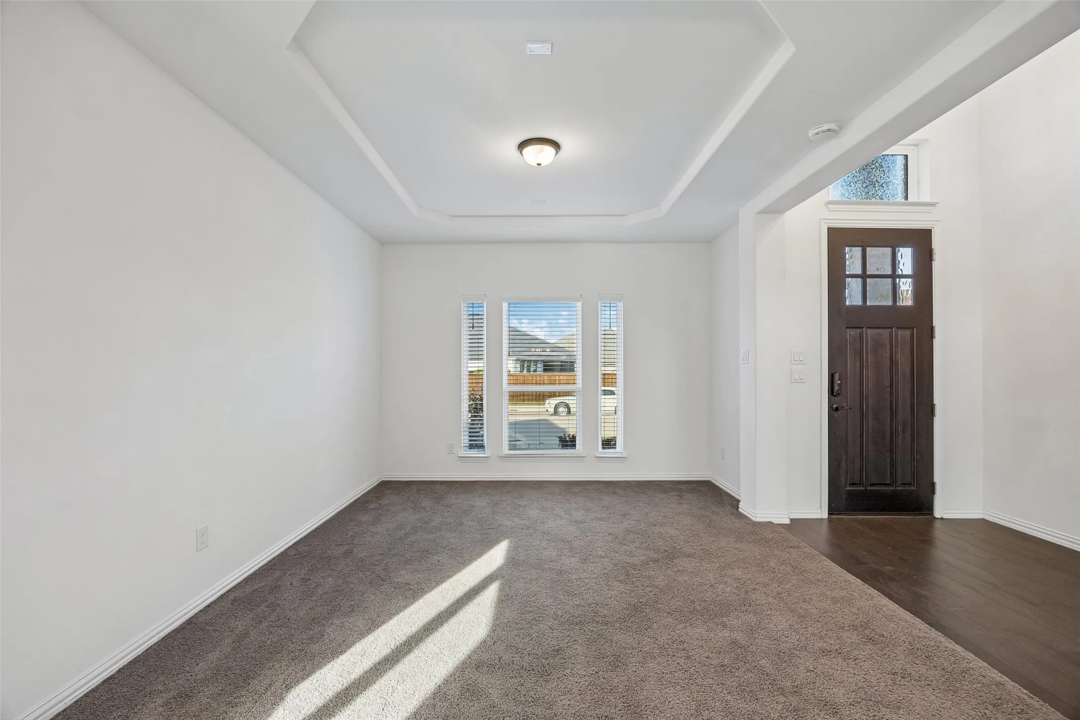 Single Family Residence For Sale in Denton County , 1817 Ordonez Drive, Little Elm, Texas 75068, 5 Bedroom, 4 Bathroom, 3 Garage spaces, 3,988 Sqft, built in 2022, mls#21405911, Real Estate Agent in Little Elm, Homes For Sale in Denton county, Homes For Sale in Little Elm, Realtor in Little Elm Texas, Real Estate Brokerage Independent Realty Texas, Luminita Cordes Realtor