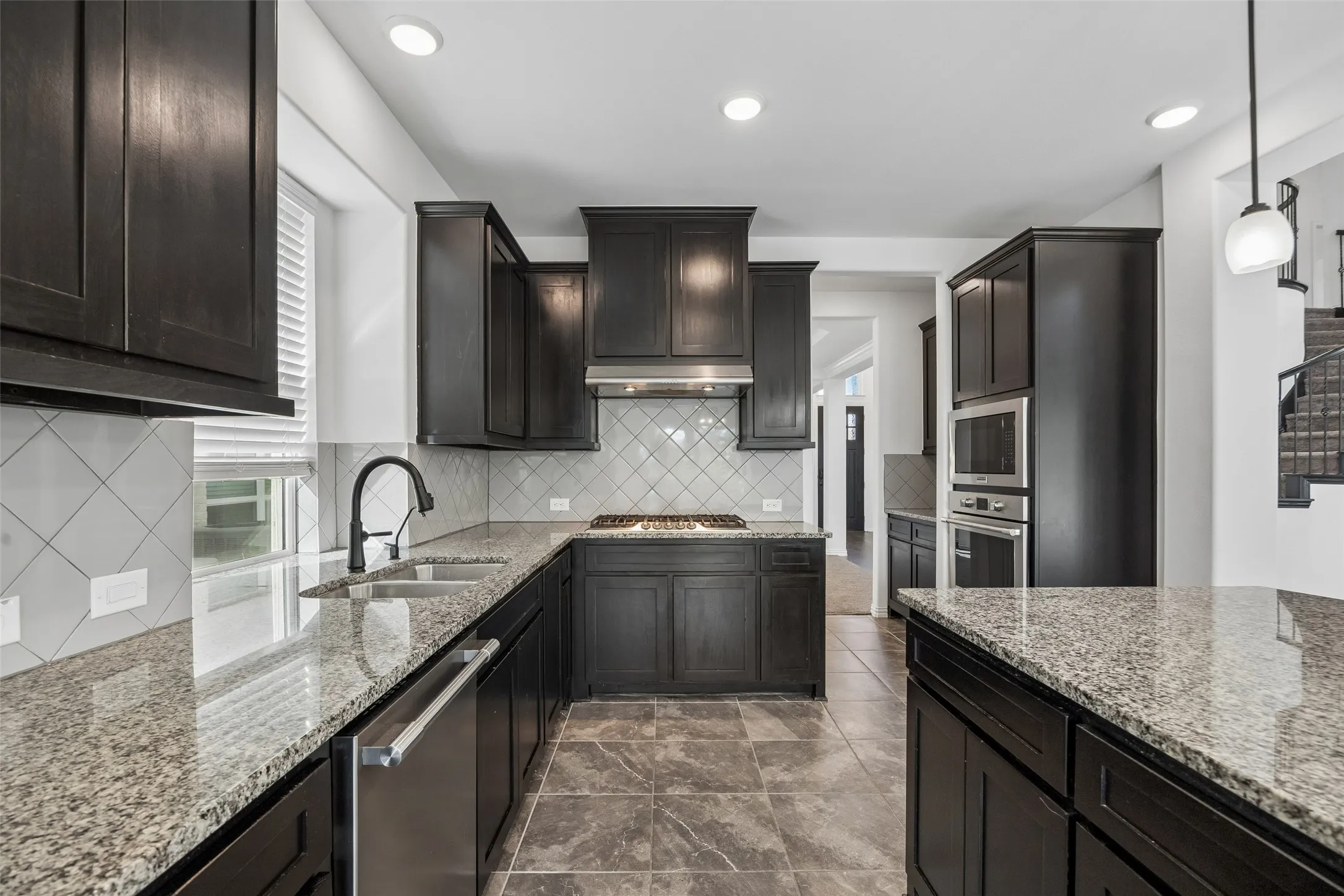Single Family Residence For Sale in Denton County , 1817 Ordonez Drive, Little Elm, Texas 75068, 5 Bedroom, 4 Bathroom, 3 Garage spaces, 3,988 Sqft, built in 2022, mls#21405911, Real Estate Agent in Little Elm, Homes For Sale in Denton county, Homes For Sale in Little Elm, Realtor in Little Elm Texas, Real Estate Brokerage Independent Realty Texas, Luminita Cordes Realtor