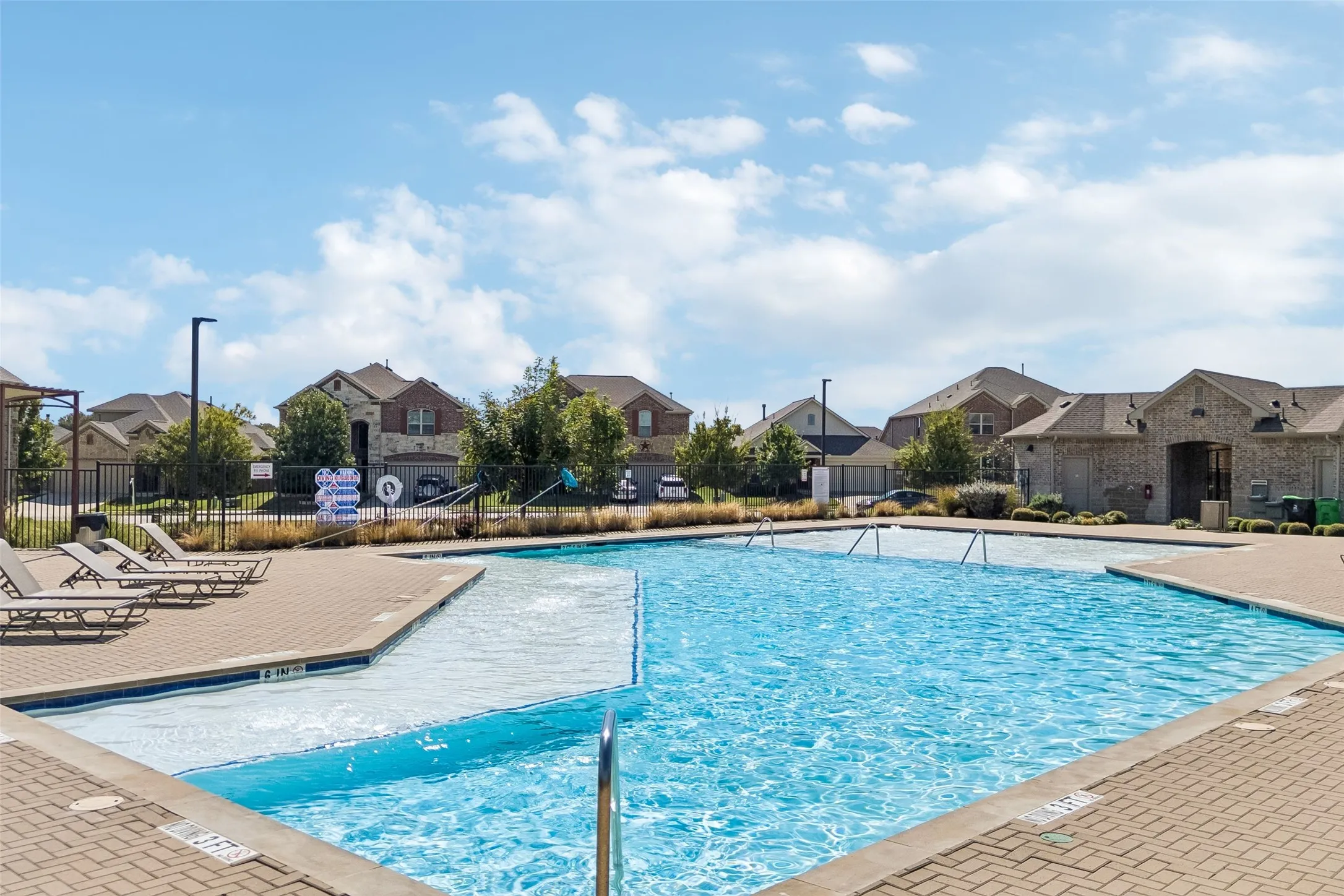 Single Family Residence For Sale in Denton County , 1817 Ordonez Drive, Little Elm, Texas 75068, 5 Bedroom, 4 Bathroom, 3 Garage spaces, 3,988 Sqft, built in 2022, mls#21405911, Real Estate Agent in Little Elm, Homes For Sale in Denton county, Homes For Sale in Little Elm, Realtor in Little Elm Texas, Real Estate Brokerage Independent Realty Texas, Luminita Cordes Realtor
