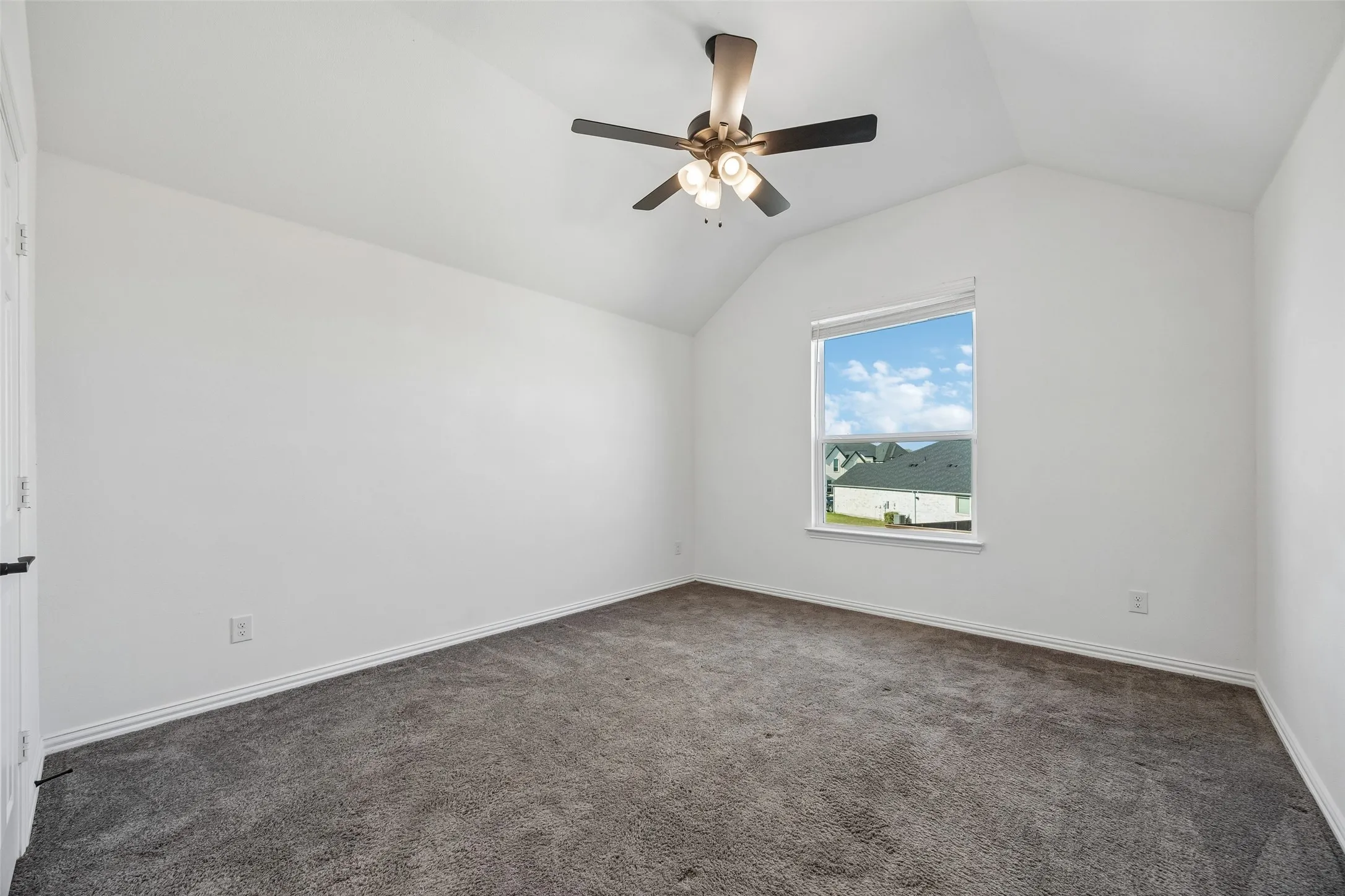 Single Family Residence For Sale in Denton County , 1817 Ordonez Drive, Little Elm, Texas 75068, 5 Bedroom, 4 Bathroom, 3 Garage spaces, 3,988 Sqft, built in 2022, mls#21405911, Real Estate Agent in Little Elm, Homes For Sale in Denton county, Homes For Sale in Little Elm, Realtor in Little Elm Texas, Real Estate Brokerage Independent Realty Texas, Luminita Cordes Realtor