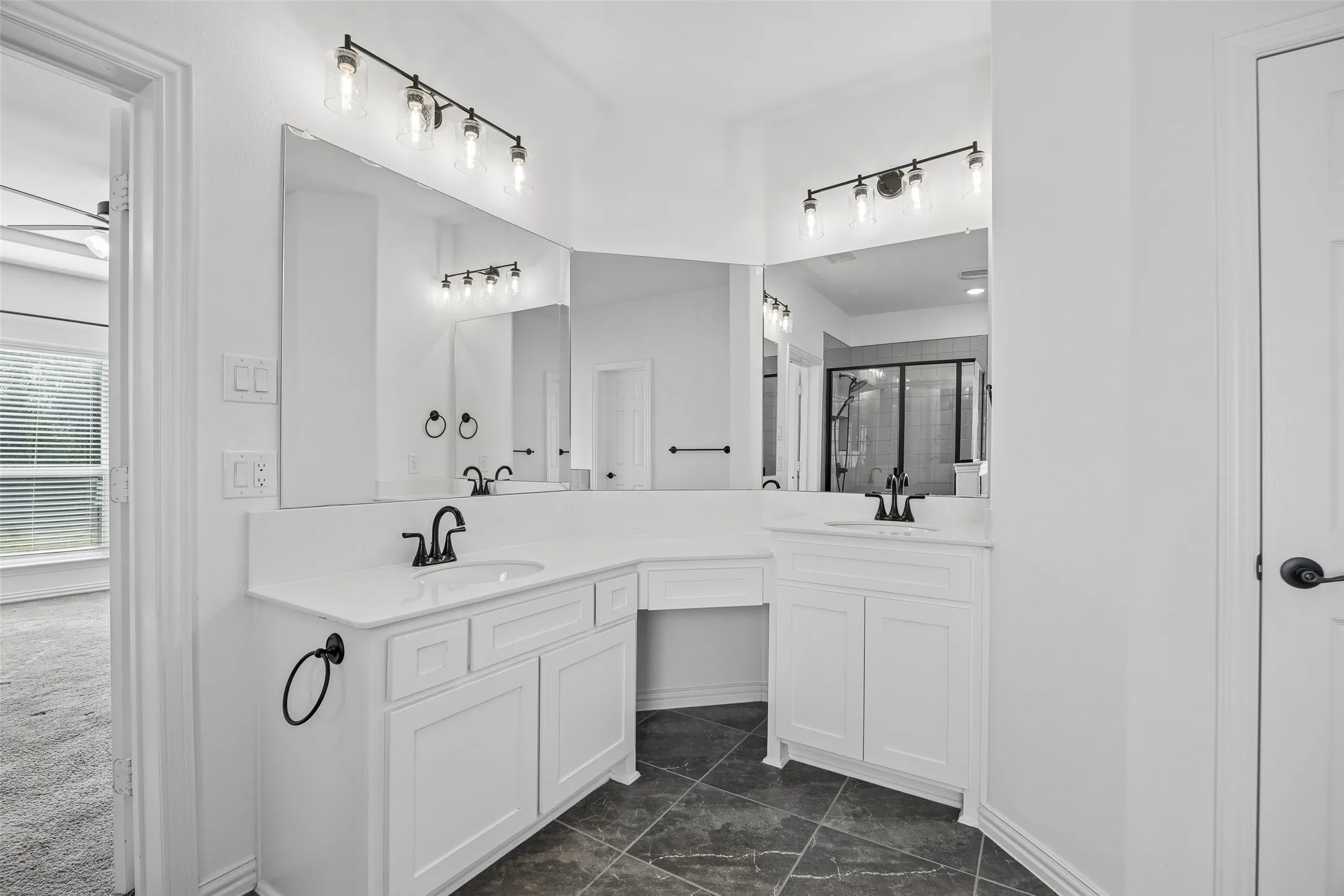 Single Family Residence For Sale in Denton County , 1817 Ordonez Drive, Little Elm, Texas 75068, 5 Bedroom, 4 Bathroom, 3 Garage spaces, 3,988 Sqft, built in 2022, mls#21405911, Real Estate Agent in Little Elm, Homes For Sale in Denton county, Homes For Sale in Little Elm, Realtor in Little Elm Texas, Real Estate Brokerage Independent Realty Texas, Luminita Cordes Realtor