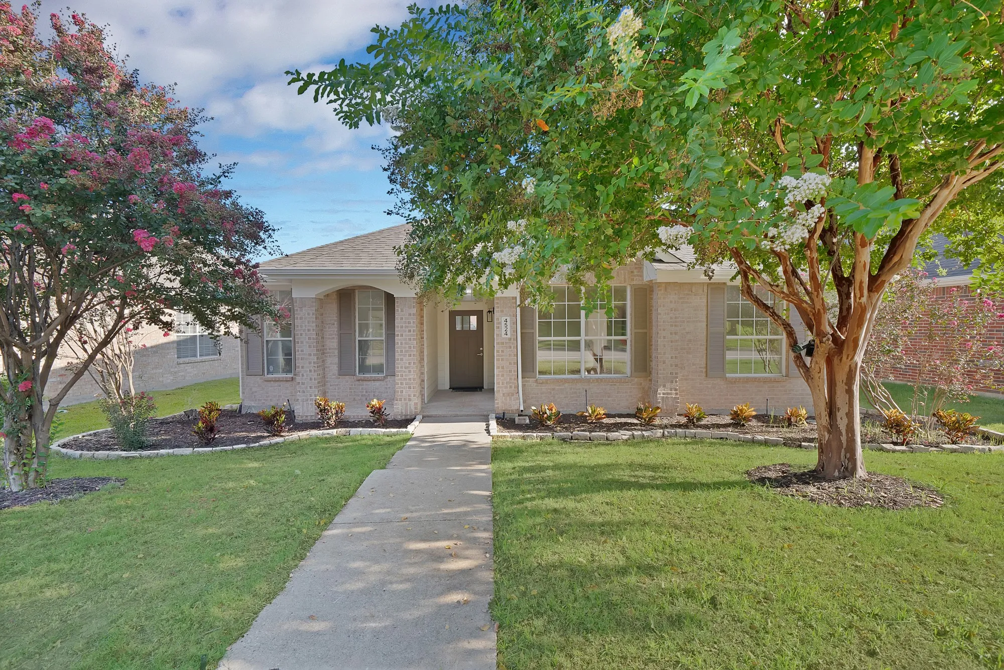 Single Family Residence For Sale