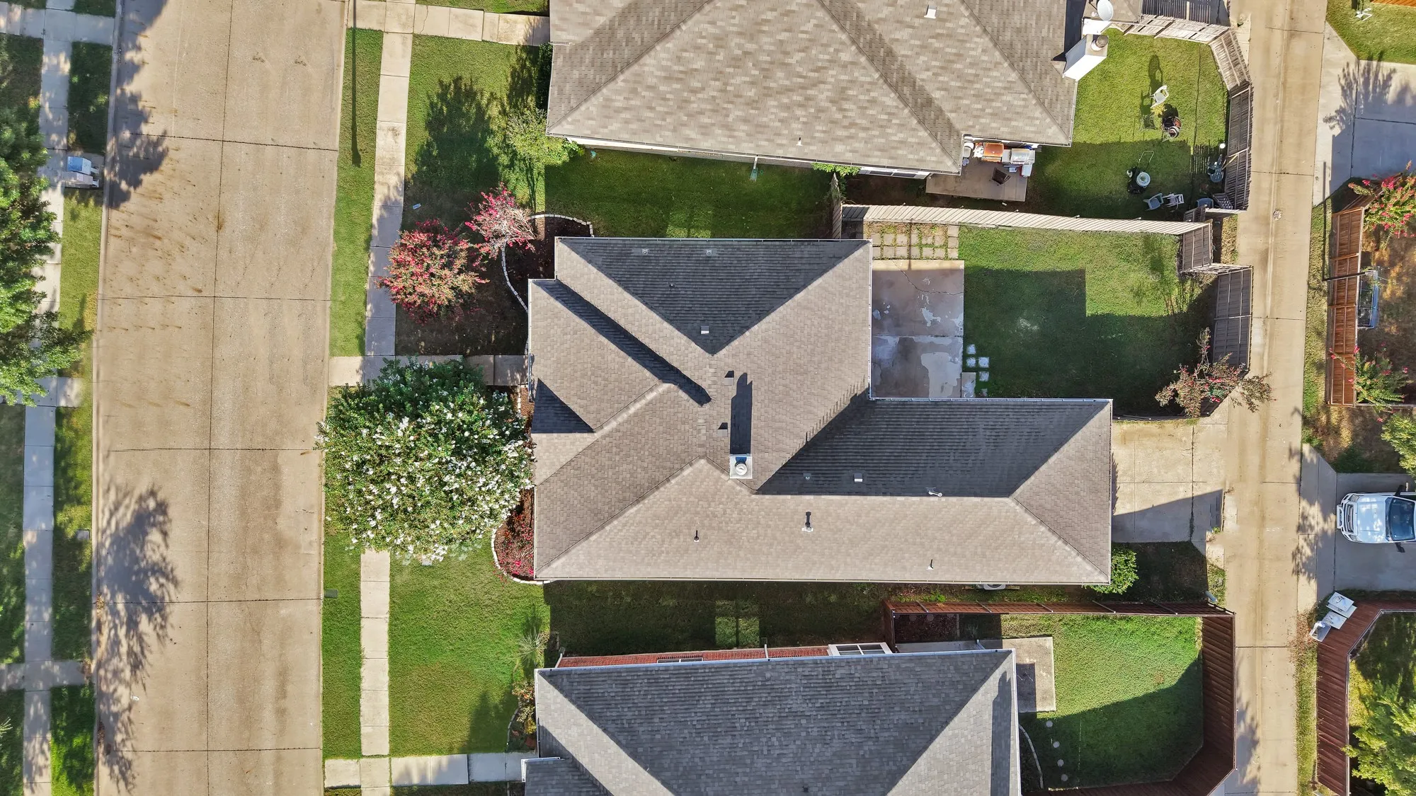 Single Family Residence For Sale in Denton County , 4524 Highridge Drive, The Colony, Texas 75056, 3 Bedroom, 2 Bathroom, 2 Garage spaces, 1,644 Sqft, built in 1998, mls#21408092, Real Estate Agent in The Colony, Homes For Sale in Denton county, Homes For Sale in The Colony, Realtor in The Colony Texas, Real Estate Brokerage Independent Realty Texas, Luminita Cordes Realtor