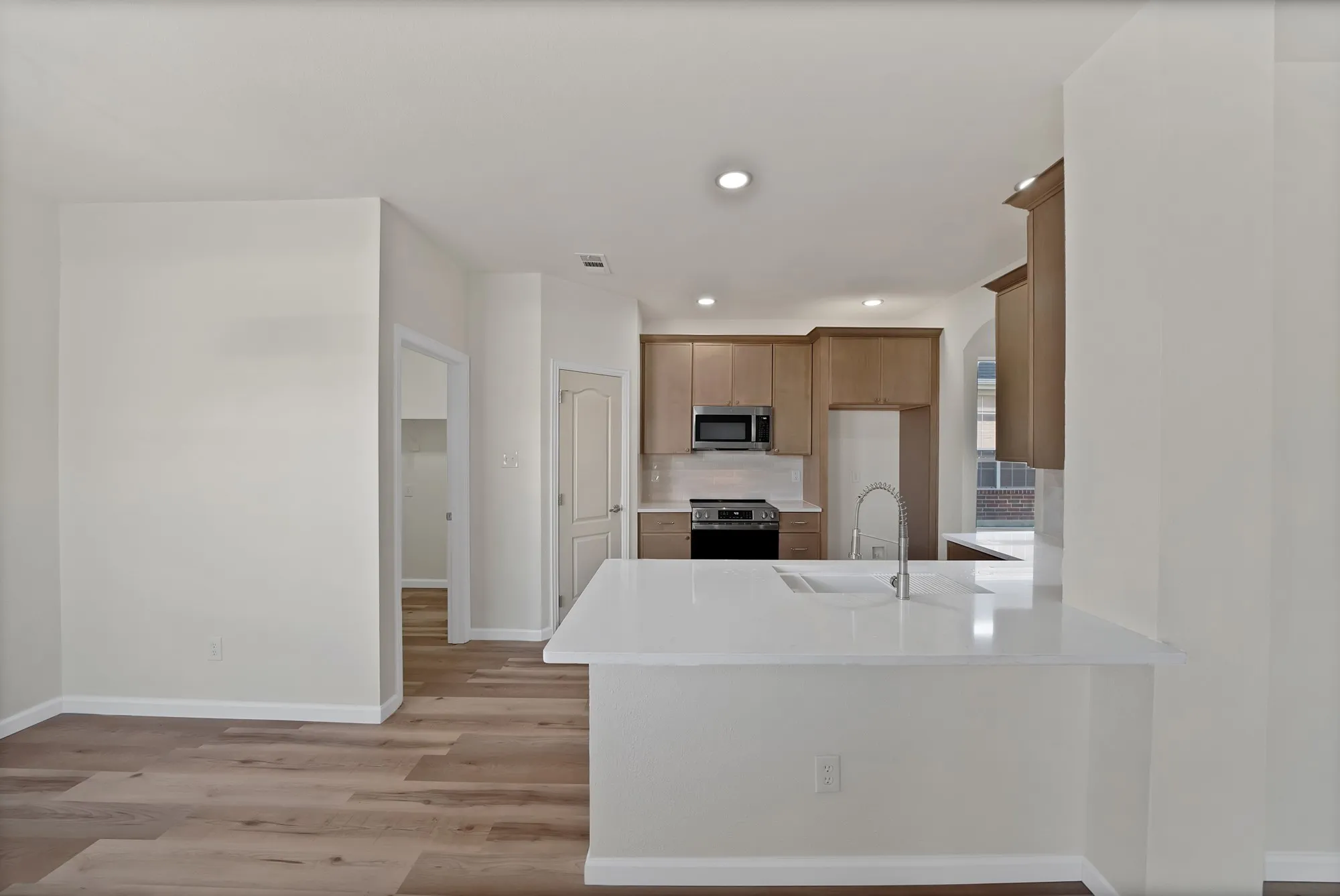 Single Family Residence For Sale in Denton County , 4524 Highridge Drive, The Colony, Texas 75056, 3 Bedroom, 2 Bathroom, 2 Garage spaces, 1,644 Sqft, built in 1998, mls#21408092, Real Estate Agent in The Colony, Homes For Sale in Denton county, Homes For Sale in The Colony, Realtor in The Colony Texas, Real Estate Brokerage Independent Realty Texas, Luminita Cordes Realtor