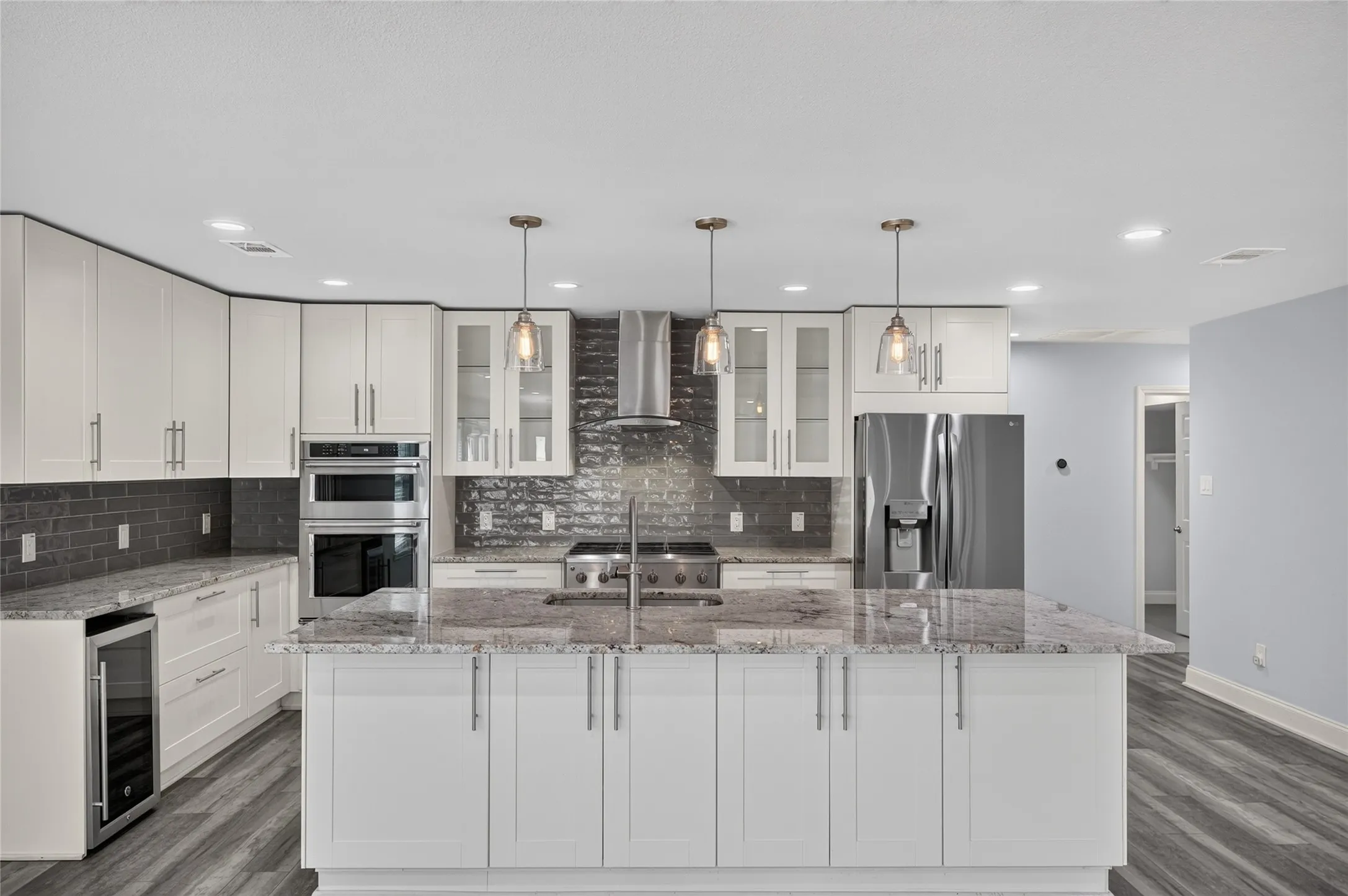 Single Family Residence For Sale in Dallas County , 6711 Duffield Court, Dallas, Texas 75248, 4 Bedroom, 3 Bathroom, 2 Garage spaces, 2,628 Sqft, built in 1976, mls#21410341, Real Estate Agent in Dallas, Homes For Sale in Dallas county, Homes For Sale in Dallas, Realtor in Dallas Texas, Real Estate Brokerage Independent Realty Texas, Luminita Cordes Realtor