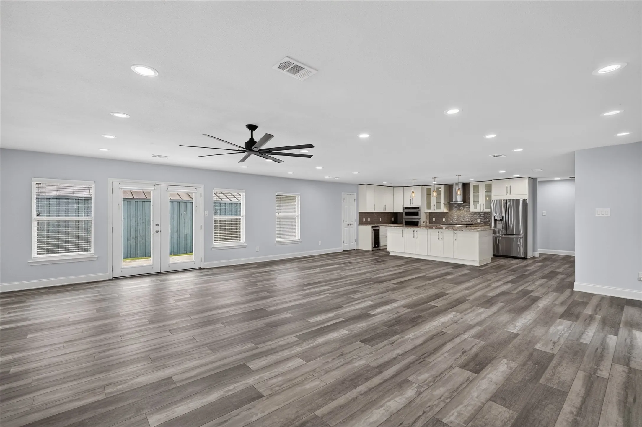 Single Family Residence For Sale in Dallas County , 6711 Duffield Court, Dallas, Texas 75248, 4 Bedroom, 3 Bathroom, 2 Garage spaces, 2,628 Sqft, built in 1976, mls#21410341, Real Estate Agent in Dallas, Homes For Sale in Dallas county, Homes For Sale in Dallas, Realtor in Dallas Texas, Real Estate Brokerage Independent Realty Texas, Luminita Cordes Realtor