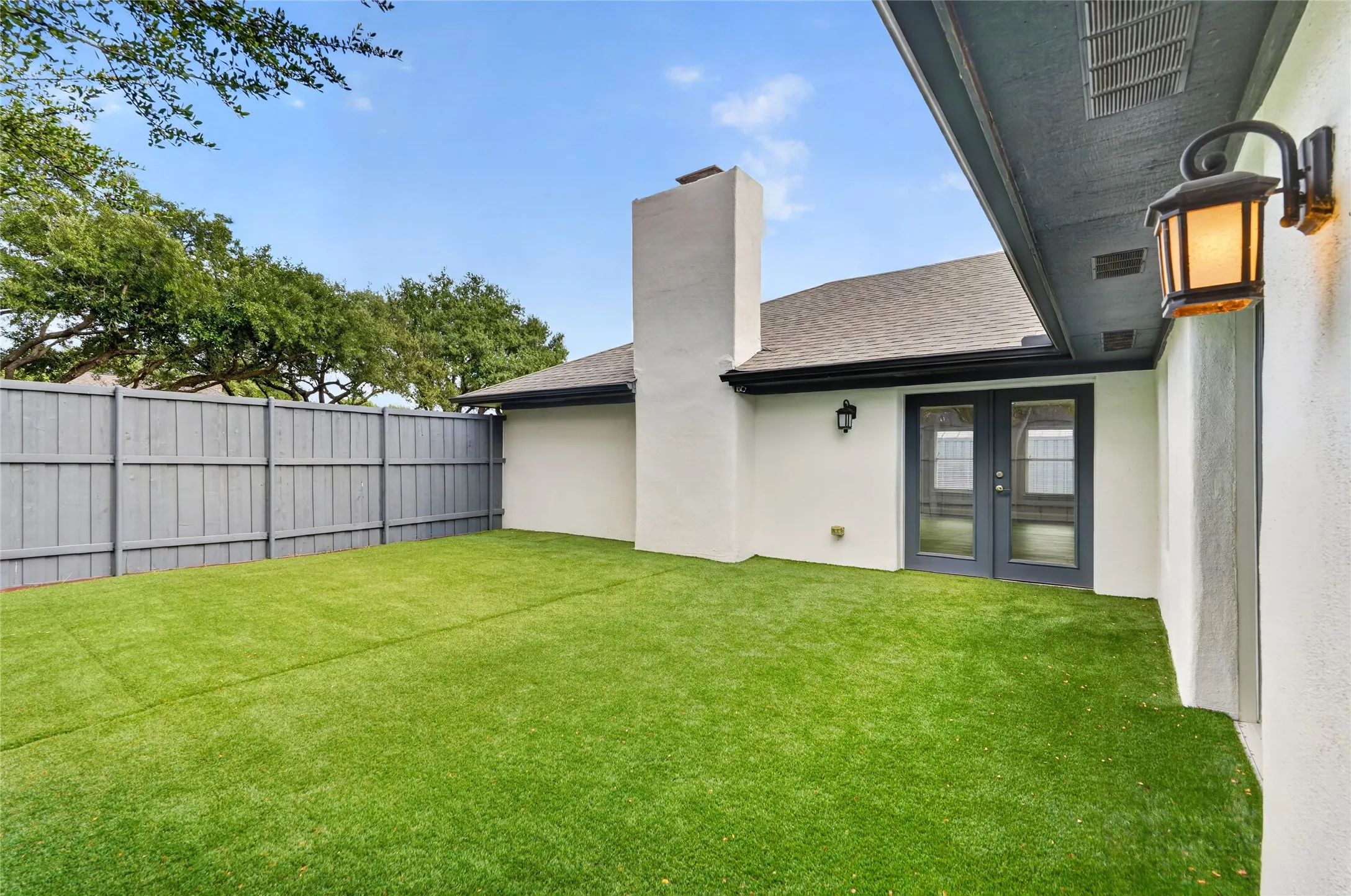 Single Family Residence For Sale in Dallas County , 6711 Duffield Court, Dallas, Texas 75248, 4 Bedroom, 3 Bathroom, 2 Garage spaces, 2,628 Sqft, built in 1976, mls#21410341, Real Estate Agent in Dallas, Homes For Sale in Dallas county, Homes For Sale in Dallas, Realtor in Dallas Texas, Real Estate Brokerage Independent Realty Texas, Luminita Cordes Realtor