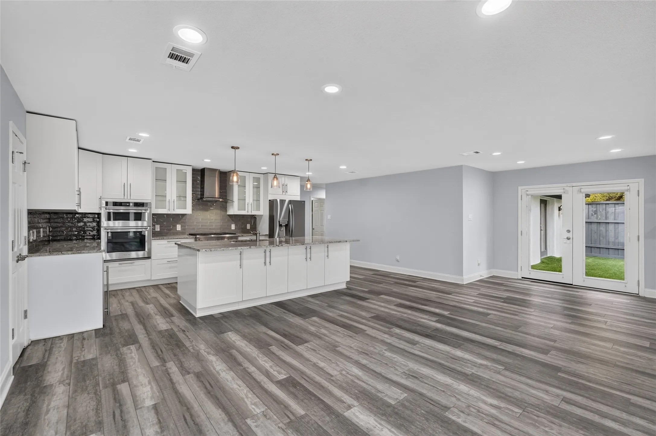 Single Family Residence For Sale in Dallas County , 6711 Duffield Court, Dallas, Texas 75248, 4 Bedroom, 3 Bathroom, 2 Garage spaces, 2,628 Sqft, built in 1976, mls#21410341, Real Estate Agent in Dallas, Homes For Sale in Dallas county, Homes For Sale in Dallas, Realtor in Dallas Texas, Real Estate Brokerage Independent Realty Texas, Luminita Cordes Realtor