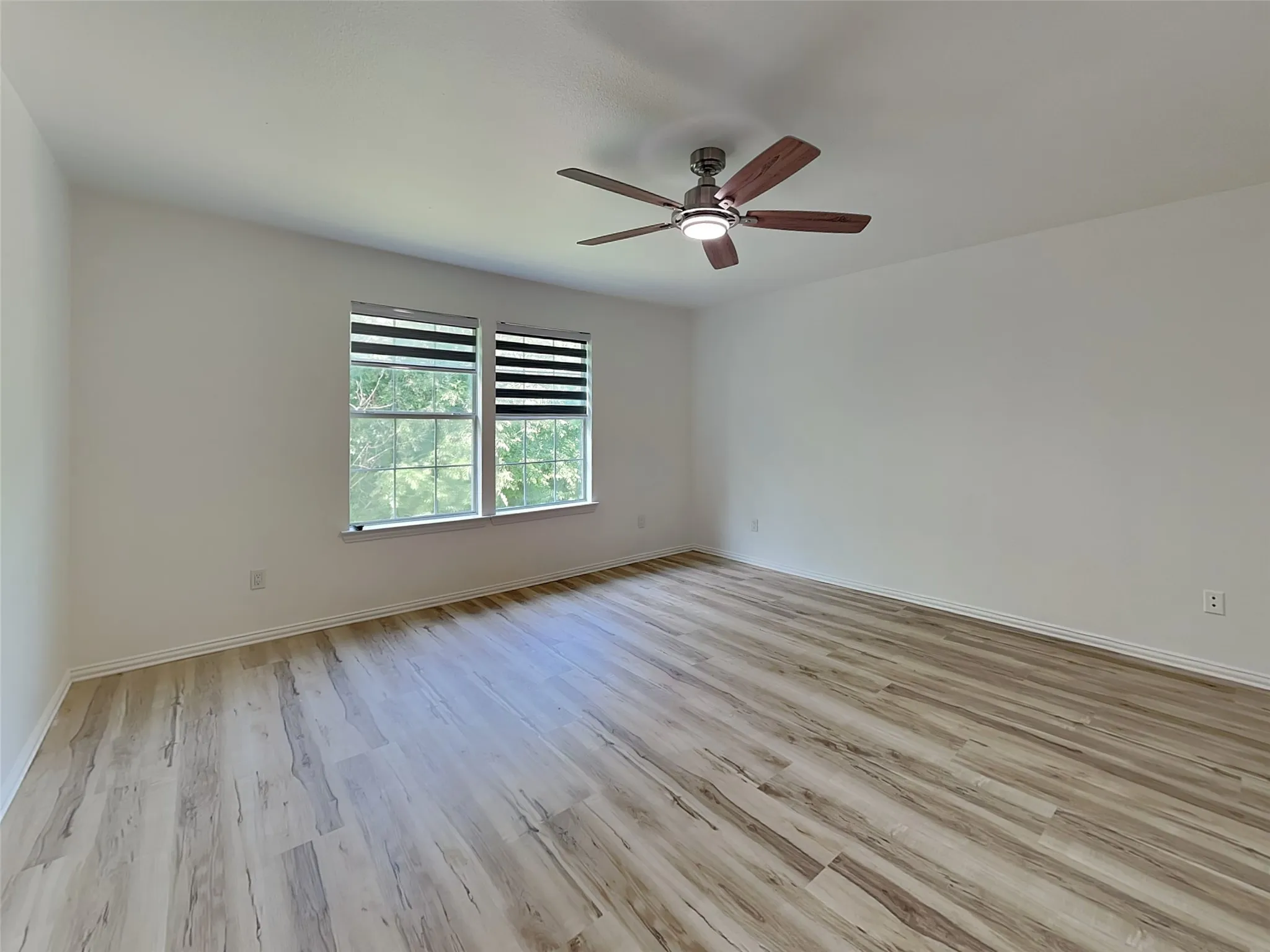 Single Family Residence For Rent in Collin County , 807 Fenet Street B, Mc Kinney, Texas 75069, 3 Bedroom, 3 Bathroom, 1 Garage spaces, 3,072 Sqft, built in 2008, mls#21410241, Real Estate Agent in Mc Kinney, Homes For Rent in Collin county, Homes For Rent in Mc Kinney, Realtor in Mc Kinney Texas, Real Estate Brokerage Independent Realty Texas, Luminita Cordes Realtor