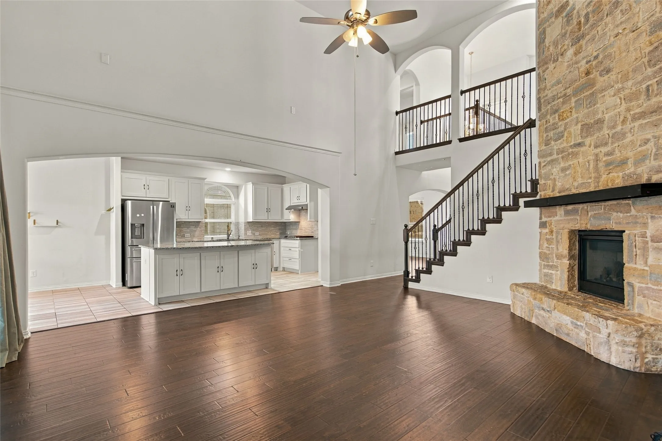 Single Family Residence For Rent in Denton County , 1712 Frisco Hills Boulevard, Little Elm, Texas 75068, 4 Bedroom, 5 Bathroom, 2 Garage spaces, 3,343 Sqft, built in 2020, mls#21406726, Real Estate Agent in Little Elm, Homes For Rent in Denton county, Homes For Rent in Little Elm, Realtor in Little Elm Texas, Real Estate Brokerage Independent Realty Texas, Luminita Cordes Realtor
