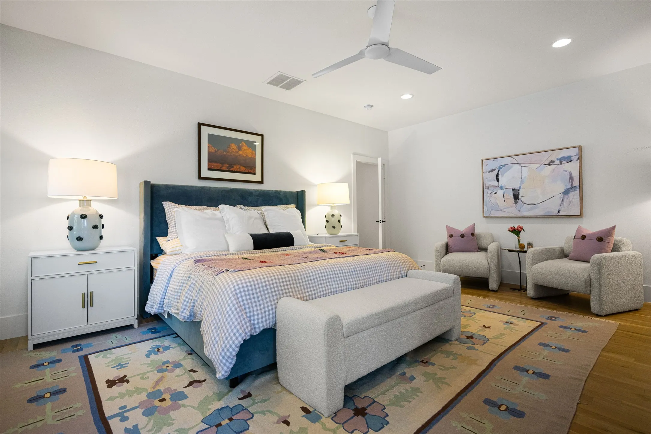 Single Family Residence For Rent in Dallas County , 5622 Matalee Avenue, Dallas, Texas 75206, 3 Bedroom, 4 Bathroom, 2 Garage spaces, 2,692 Sqft, built in 2019, mls#21410344, Real Estate Agent in Dallas, Homes For Rent in Dallas county, Homes For Rent in Dallas, Realtor in Dallas Texas, Real Estate Brokerage Independent Realty Texas, Luminita Cordes Realtor
