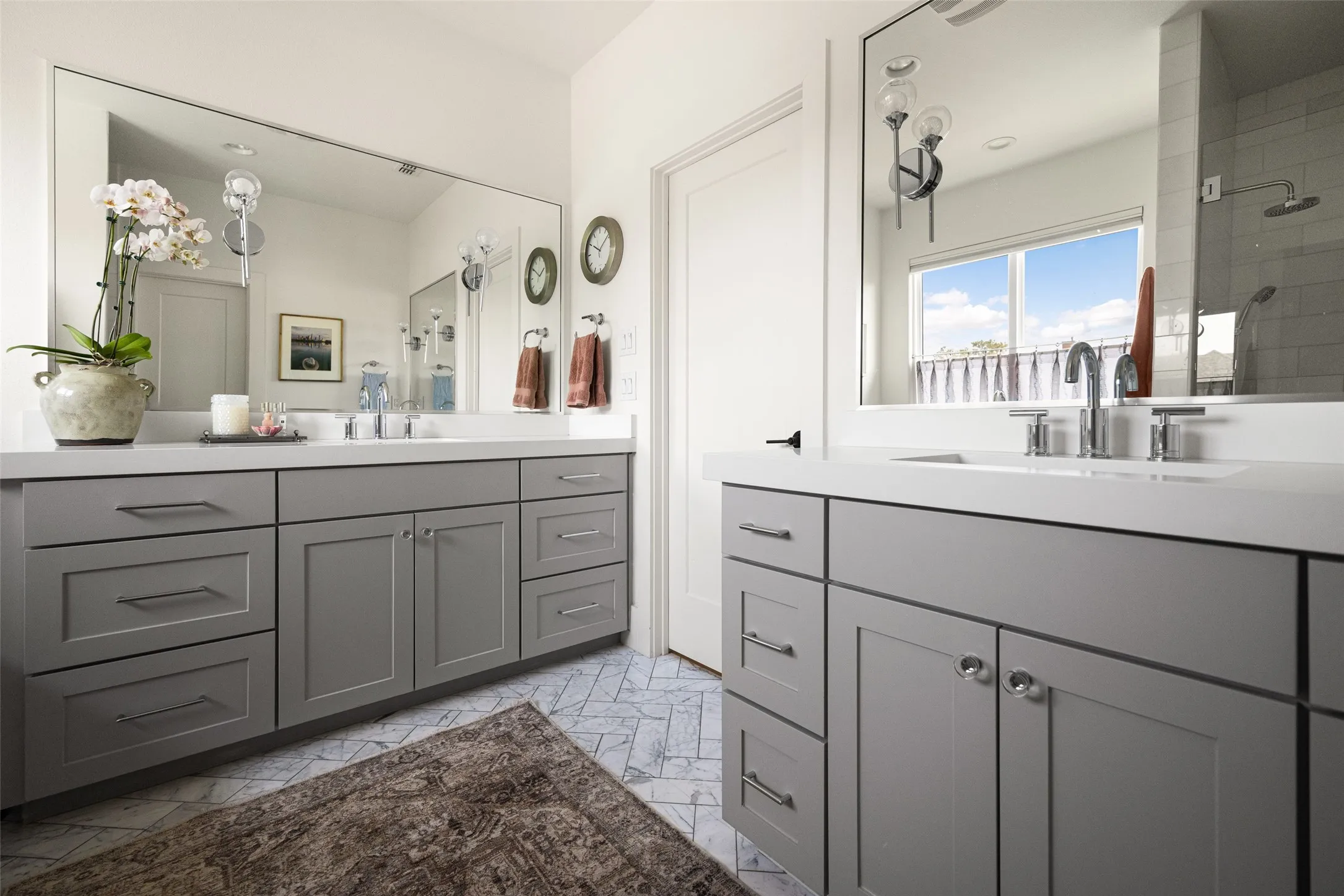 Single Family Residence For Rent in Dallas County , 5622 Matalee Avenue, Dallas, Texas 75206, 3 Bedroom, 4 Bathroom, 2 Garage spaces, 2,692 Sqft, built in 2019, mls#21410344, Real Estate Agent in Dallas, Homes For Rent in Dallas county, Homes For Rent in Dallas, Realtor in Dallas Texas, Real Estate Brokerage Independent Realty Texas, Luminita Cordes Realtor