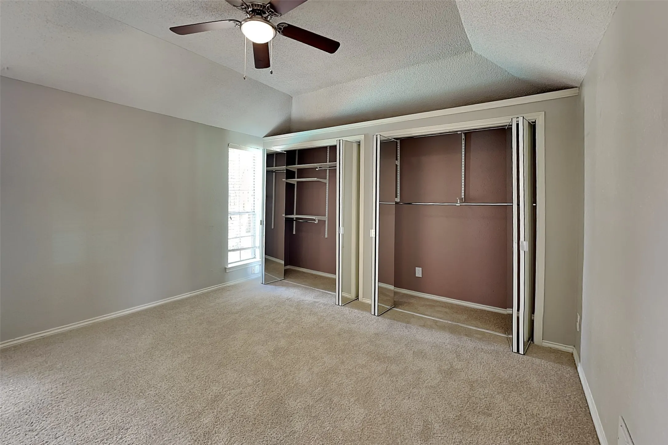 Single Family Residence For Rent in Denton County , 1605 Brighton Drive, Carrollton, Texas 75007, 3 Bedroom, 2 Bathroom, 2 Garage spaces, 1,726 Sqft, built in 1983, mls#21410233, Real Estate Agent in Carrollton, Homes For Rent in Denton county, Homes For Rent in Carrollton, Realtor in Carrollton Texas, Real Estate Brokerage Independent Realty Texas, Luminita Cordes Realtor