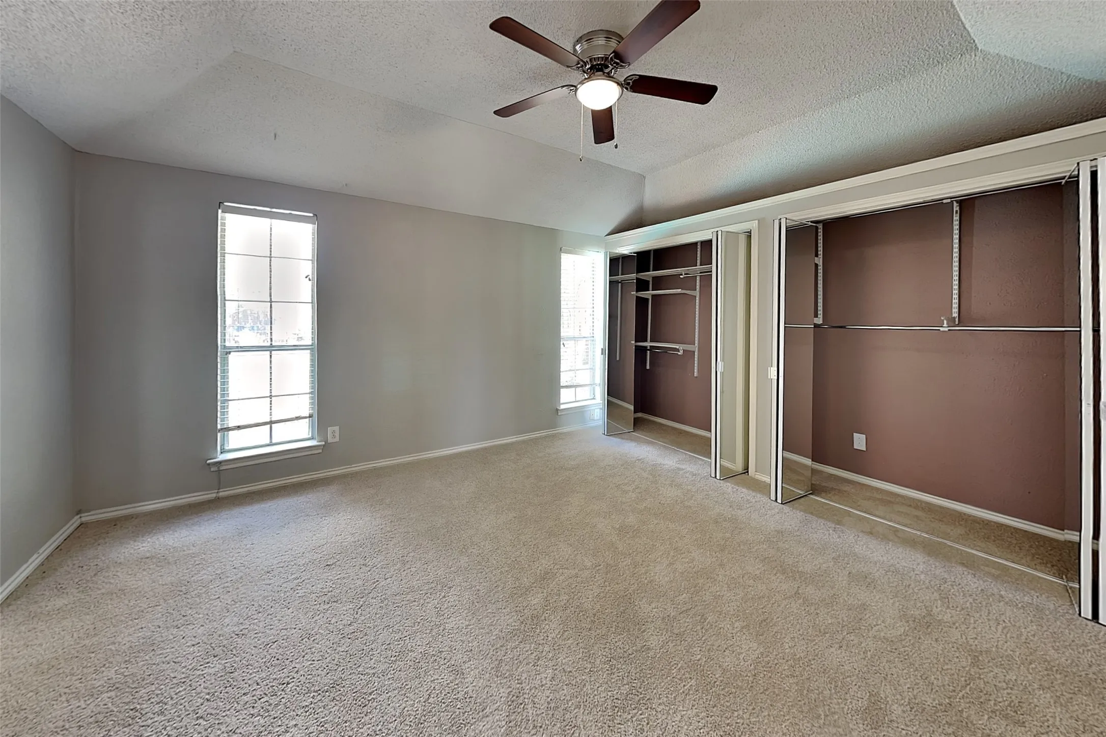 Single Family Residence For Rent in Denton County , 1605 Brighton Drive, Carrollton, Texas 75007, 3 Bedroom, 2 Bathroom, 2 Garage spaces, 1,726 Sqft, built in 1983, mls#21410233, Real Estate Agent in Carrollton, Homes For Rent in Denton county, Homes For Rent in Carrollton, Realtor in Carrollton Texas, Real Estate Brokerage Independent Realty Texas, Luminita Cordes Realtor