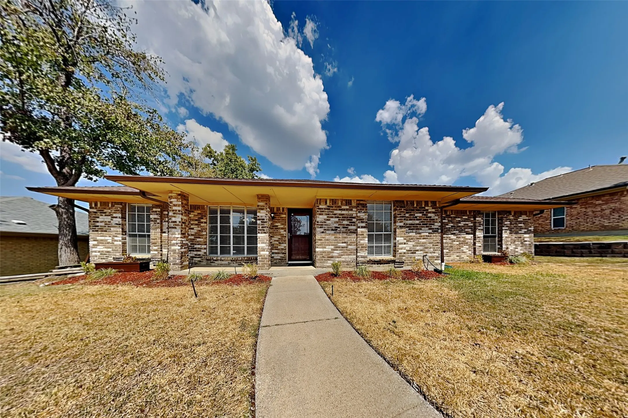 Single Family Residence For Rent