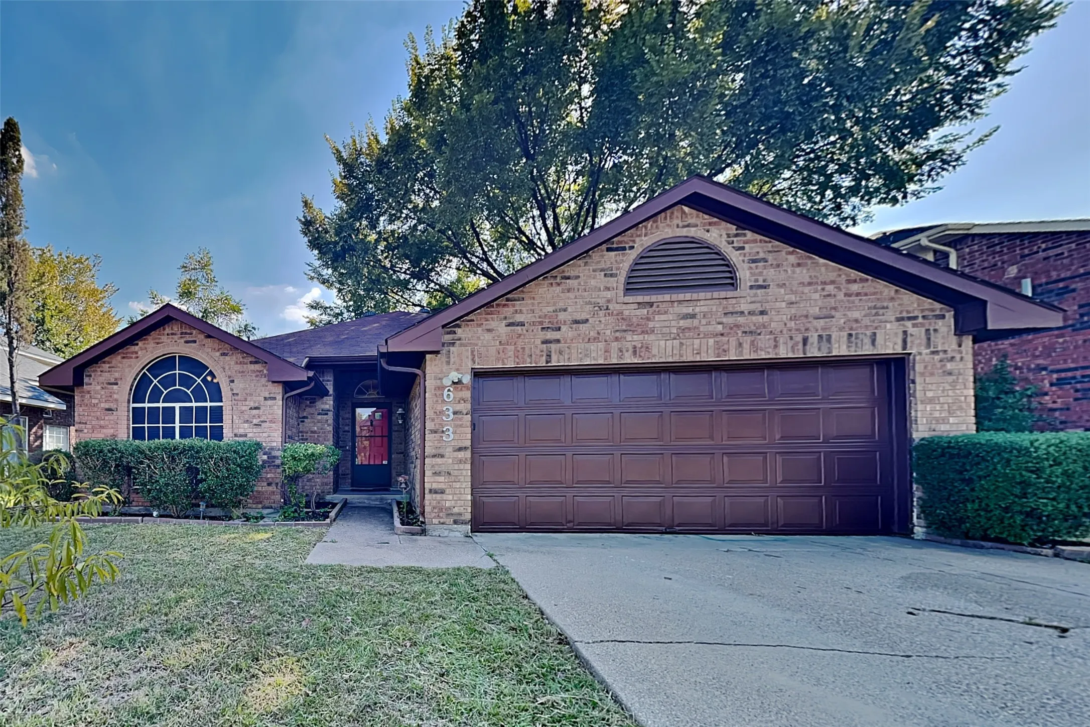 Single Family Residence For Rent