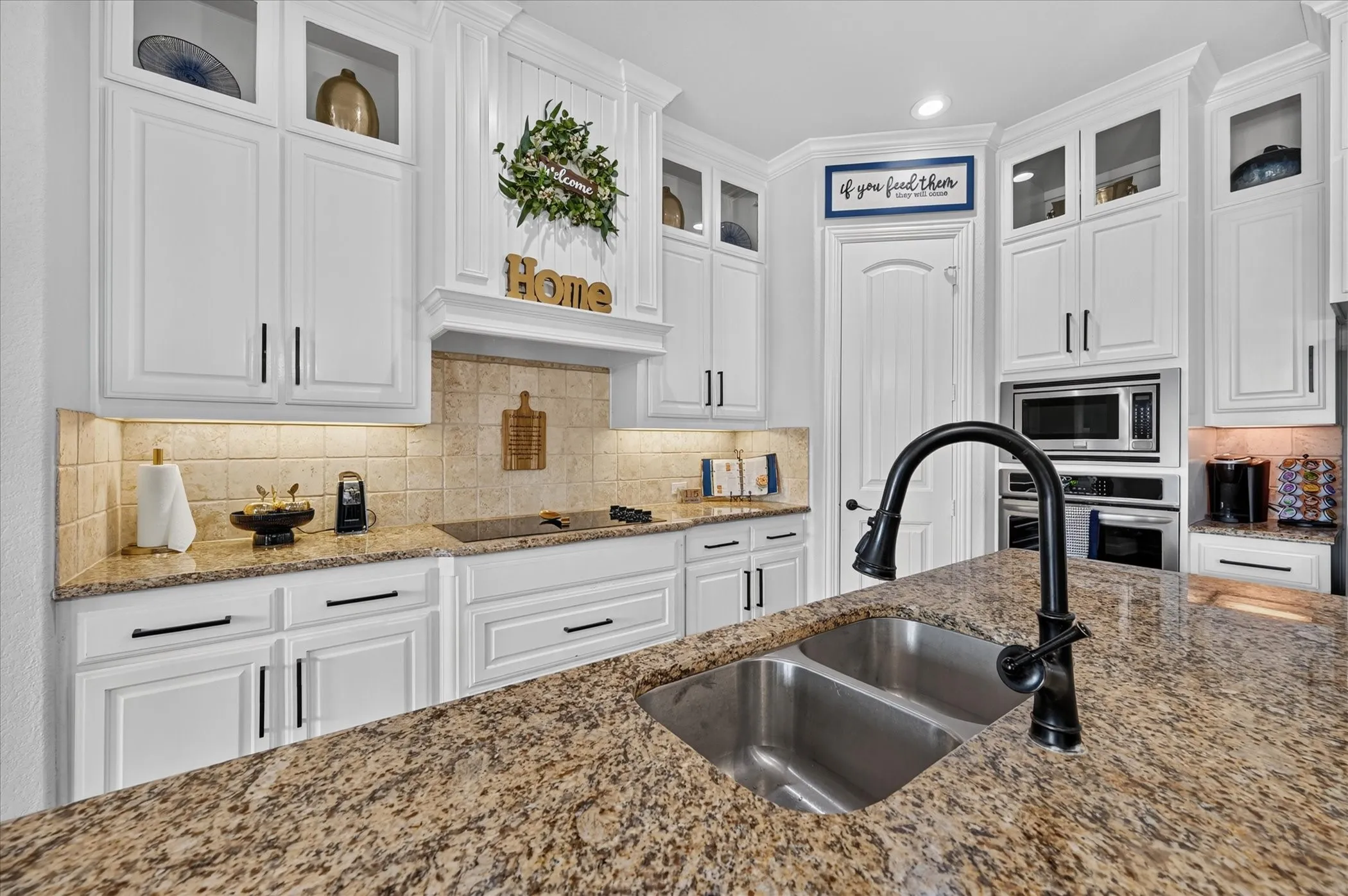 Single Family Residence For Sale in Ellis County , 2310 River Bend Court, Midlothian, Texas 76065, 4 Bedroom, 3 Bathroom, 3 Garage spaces, 2,780 Sqft, built in 2015, mls#21409933, Real Estate Agent in Midlothian, Homes For Sale in Ellis county, Homes For Sale in Midlothian, Realtor in Midlothian Texas, Real Estate Brokerage Independent Realty Texas, Luminita Cordes Realtor