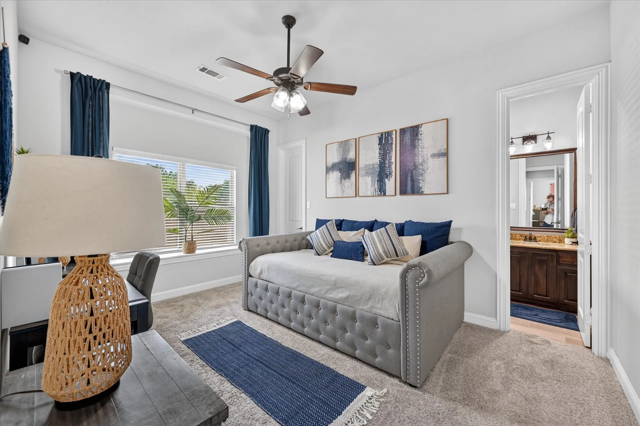 Single Family Residence For Sale in Ellis County , 2310 River Bend Court, Midlothian, Texas 76065, 4 Bedroom, 3 Bathroom, 3 Garage spaces, 2,780 Sqft, built in 2015, mls#21409933, Real Estate Agent in Midlothian, Homes For Sale in Ellis county, Homes For Sale in Midlothian, Realtor in Midlothian Texas, Real Estate Brokerage Independent Realty Texas, Luminita Cordes Realtor