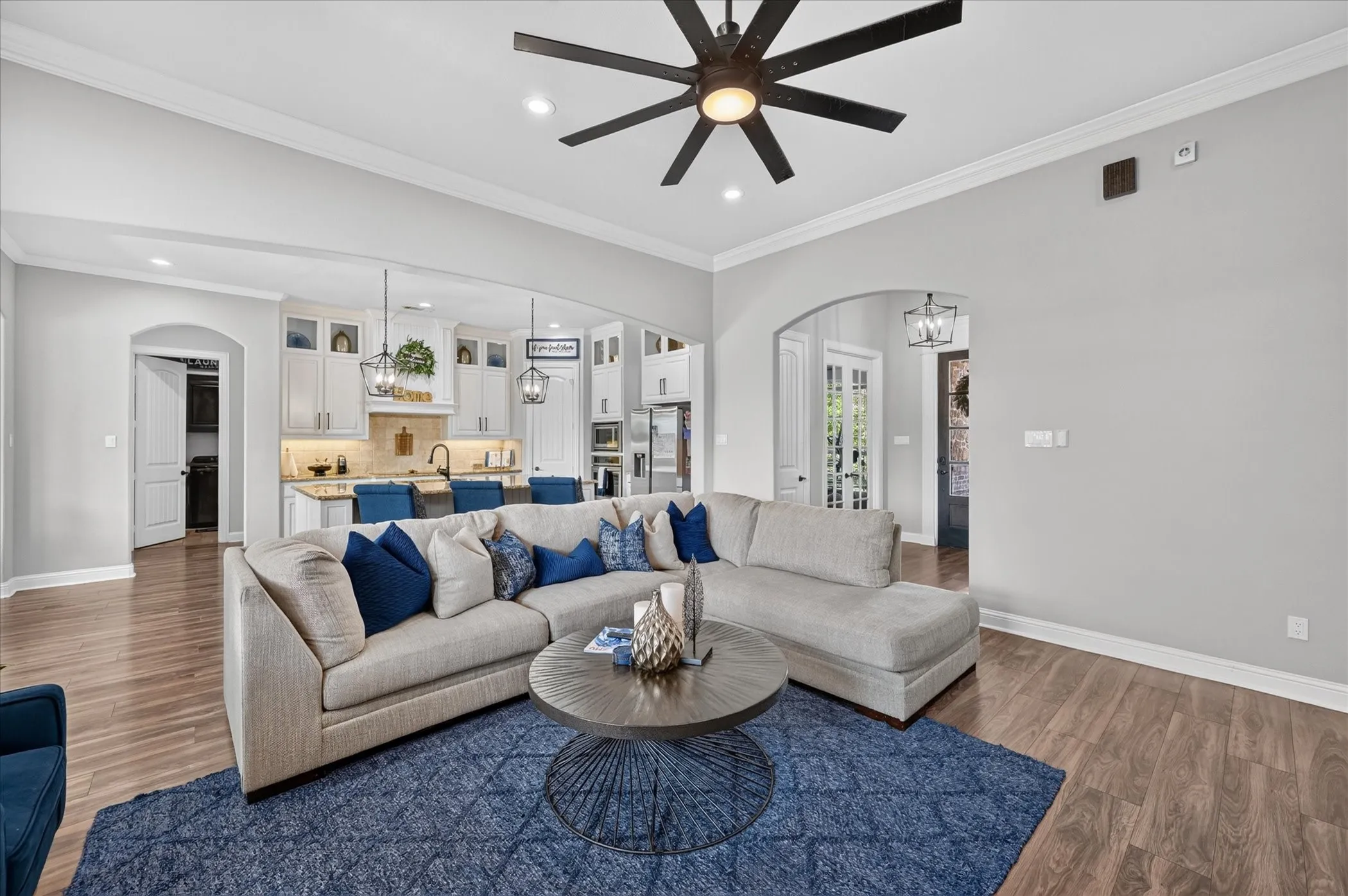 Single Family Residence For Sale in Ellis County , 2310 River Bend Court, Midlothian, Texas 76065, 4 Bedroom, 3 Bathroom, 3 Garage spaces, 2,780 Sqft, built in 2015, mls#21409933, Real Estate Agent in Midlothian, Homes For Sale in Ellis county, Homes For Sale in Midlothian, Realtor in Midlothian Texas, Real Estate Brokerage Independent Realty Texas, Luminita Cordes Realtor