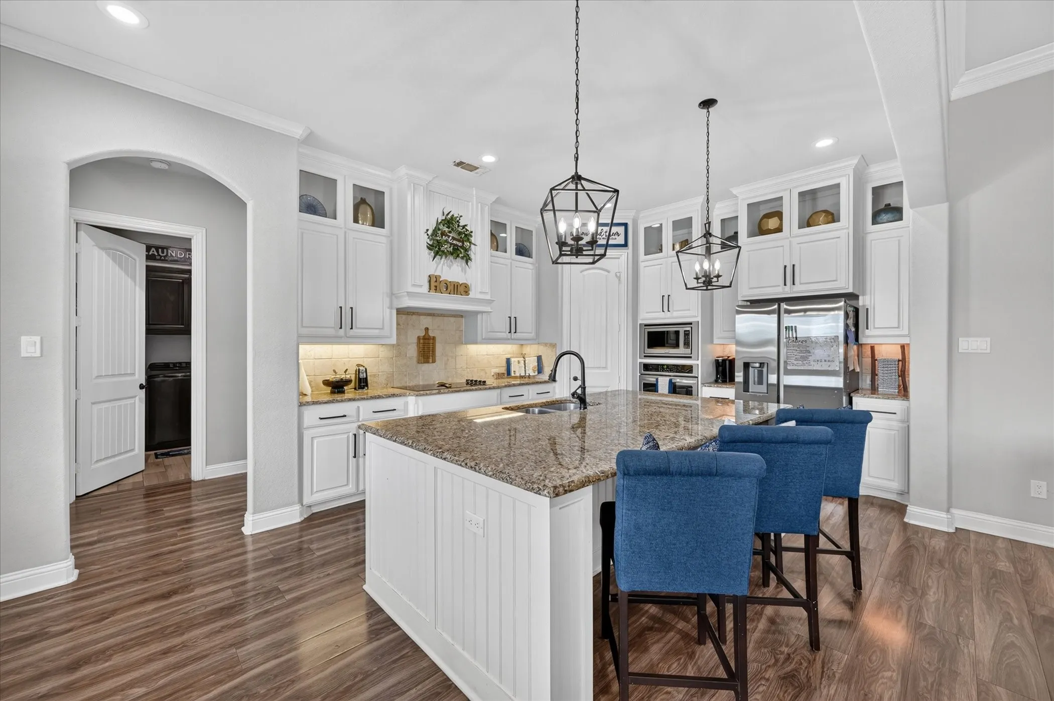 Single Family Residence For Sale in Ellis County , 2310 River Bend Court, Midlothian, Texas 76065, 4 Bedroom, 3 Bathroom, 3 Garage spaces, 2,780 Sqft, built in 2015, mls#21409933, Real Estate Agent in Midlothian, Homes For Sale in Ellis county, Homes For Sale in Midlothian, Realtor in Midlothian Texas, Real Estate Brokerage Independent Realty Texas, Luminita Cordes Realtor