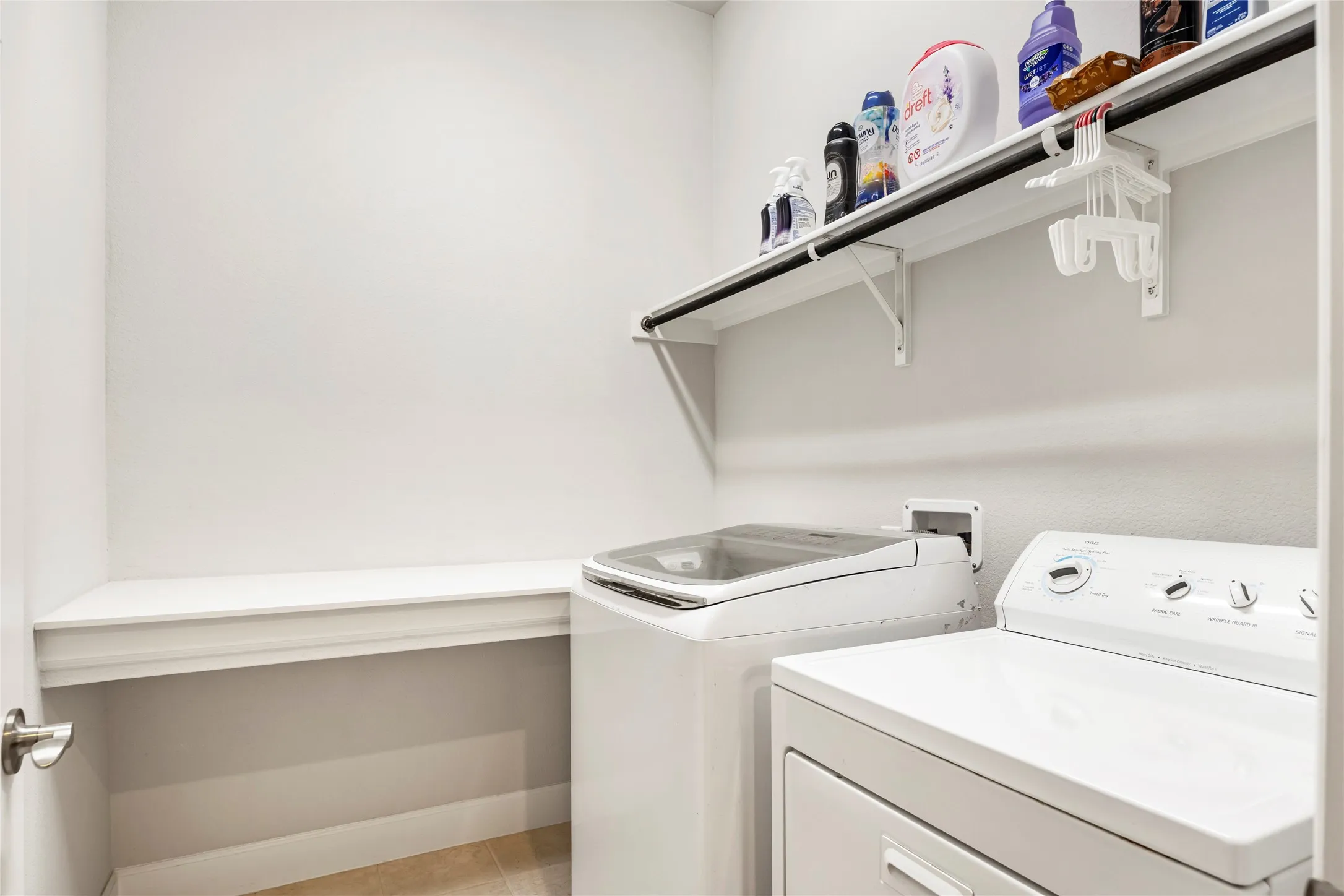 Single Family Residence For Sale in Denton County , 356 Greenbriar Road, Little Elm, Texas 75068, 3 Bedroom, 2 Bathroom, 3 Garage spaces, 2,224 Sqft, built in 2022, mls#21410371, Real Estate Agent in Little Elm, Homes For Sale in Denton county, Homes For Sale in Little Elm, Realtor in Little Elm Texas, Real Estate Brokerage Independent Realty Texas, Luminita Cordes Realtor