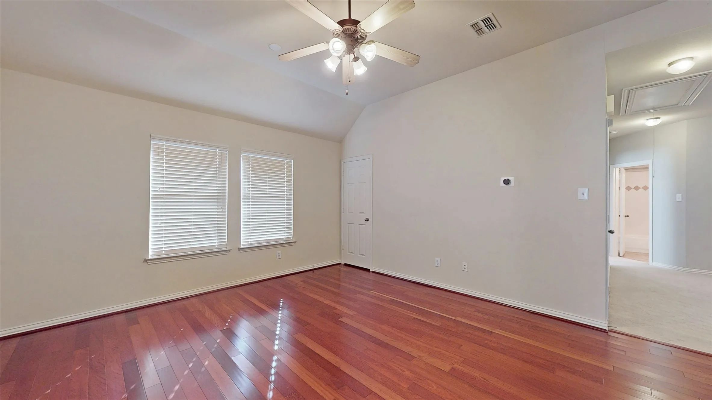 Single Family Residence For Sale in Denton County , 4400 Delaina Drive, Flower Mound, Texas 75022, 4 Bedroom, 4 Bathroom, 3 Garage spaces, 3,256 Sqft, built in 2005, mls#21410382, Real Estate Agent in Flower Mound, Homes For Sale in Denton county, Homes For Sale in Flower Mound, Realtor in Flower Mound Texas, Real Estate Brokerage Independent Realty Texas, Luminita Cordes Realtor
