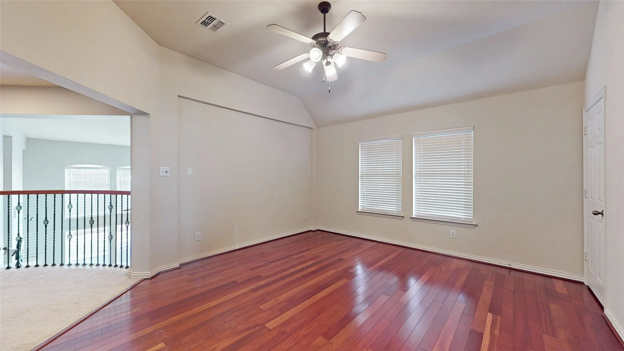 Single Family Residence For Sale in Denton County , 4400 Delaina Drive, Flower Mound, Texas 75022, 4 Bedroom, 4 Bathroom, 3 Garage spaces, 3,256 Sqft, built in 2005, mls#21410382, Real Estate Agent in Flower Mound, Homes For Sale in Denton county, Homes For Sale in Flower Mound, Realtor in Flower Mound Texas, Real Estate Brokerage Independent Realty Texas, Luminita Cordes Realtor