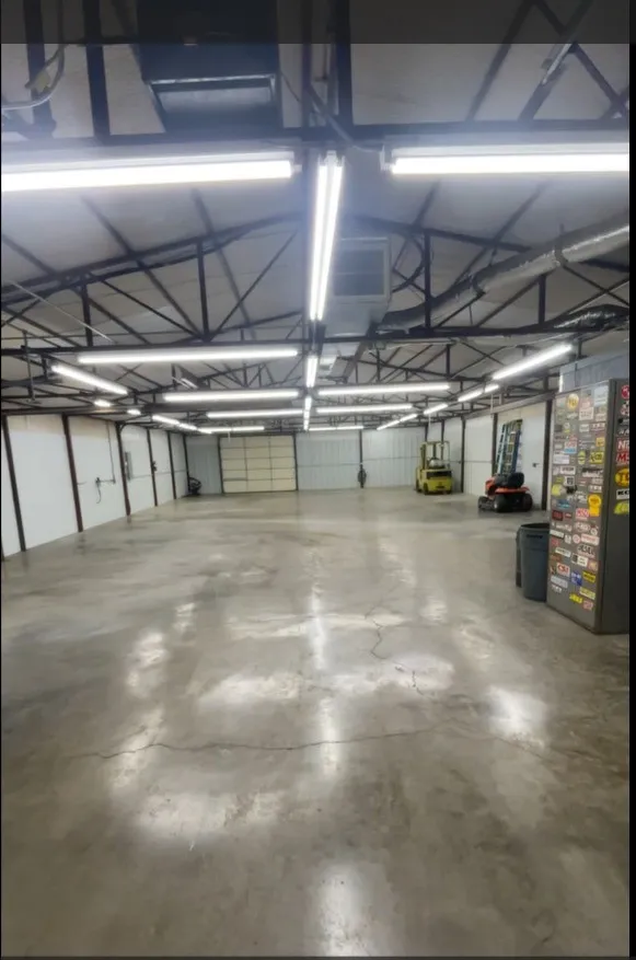 Warehouse For Sale in Tarrant County , 12959 Oak Grove Road S, Burleson, Texas 76028, 0, 0, Garage spaces, 0 Sqft, built in 1995, mls#21410366, Real Estate Agent in Burleson, Homes For Sale in Tarrant county, Homes For Sale in Burleson, Realtor in Burleson Texas, Real Estate Brokerage Independent Realty Texas, Luminita Cordes Realtor