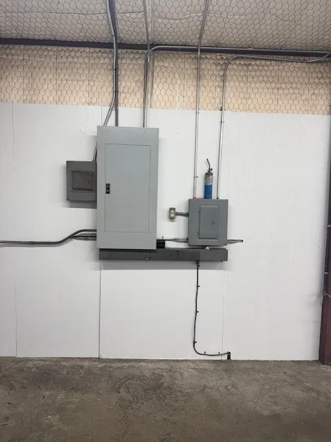 Warehouse For Sale in Tarrant County , 12959 Oak Grove Road S, Burleson, Texas 76028, 0, 0, Garage spaces, 0 Sqft, built in 1995, mls#21410366, Real Estate Agent in Burleson, Homes For Sale in Tarrant county, Homes For Sale in Burleson, Realtor in Burleson Texas, Real Estate Brokerage Independent Realty Texas, Luminita Cordes Realtor