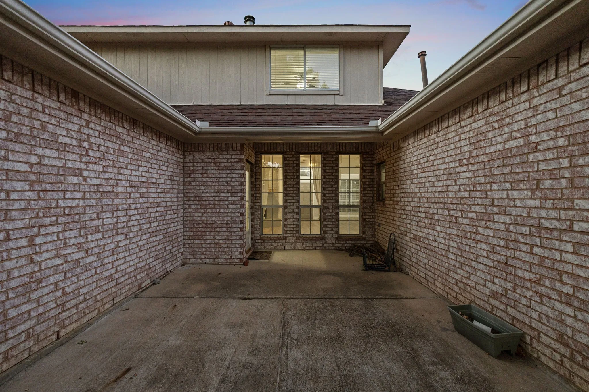 Single Family Residence For Sale in Collin County , 1429 Glendover Drive, Allen, Texas 75013, 4 Bedroom, 3 Bathroom, 2 Garage spaces, 2,843 Sqft, built in 2000, mls#21408135, Real Estate Agent in Allen, Homes For Sale in Collin county, Homes For Sale in Allen, Realtor in Allen Texas, Real Estate Brokerage Independent Realty Texas, Luminita Cordes Realtor