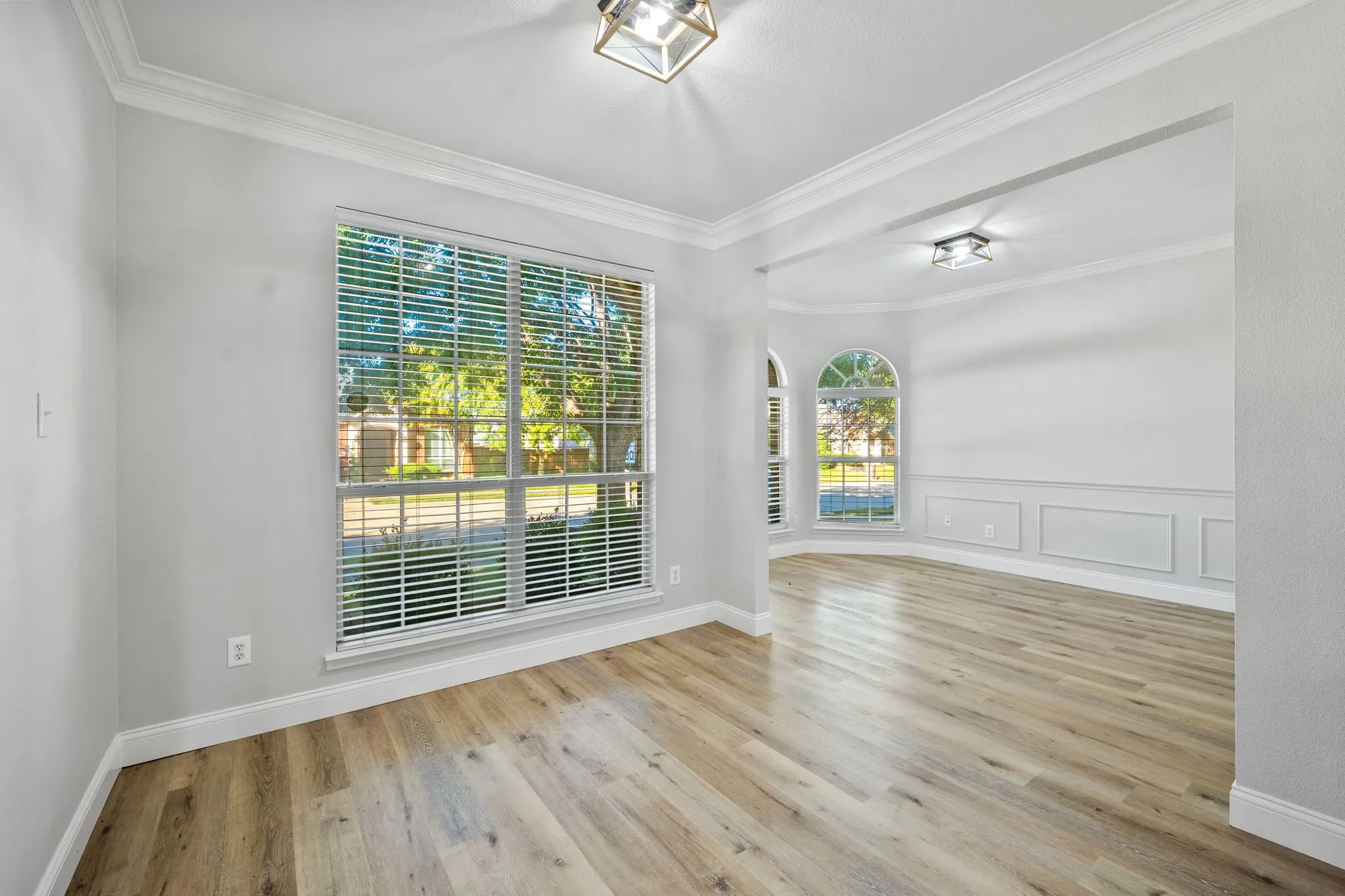 Single Family Residence For Sale in Collin County , 1429 Glendover Drive, Allen, Texas 75013, 4 Bedroom, 3 Bathroom, 2 Garage spaces, 2,843 Sqft, built in 2000, mls#21408135, Real Estate Agent in Allen, Homes For Sale in Collin county, Homes For Sale in Allen, Realtor in Allen Texas, Real Estate Brokerage Independent Realty Texas, Luminita Cordes Realtor