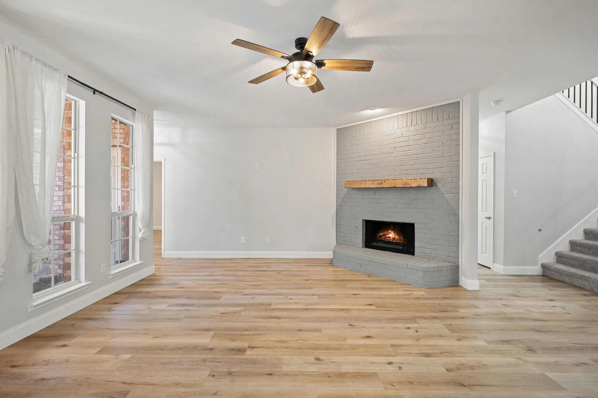 Single Family Residence For Sale in Collin County , 1429 Glendover Drive, Allen, Texas 75013, 4 Bedroom, 3 Bathroom, 2 Garage spaces, 2,843 Sqft, built in 2000, mls#21408135, Real Estate Agent in Allen, Homes For Sale in Collin county, Homes For Sale in Allen, Realtor in Allen Texas, Real Estate Brokerage Independent Realty Texas, Luminita Cordes Realtor