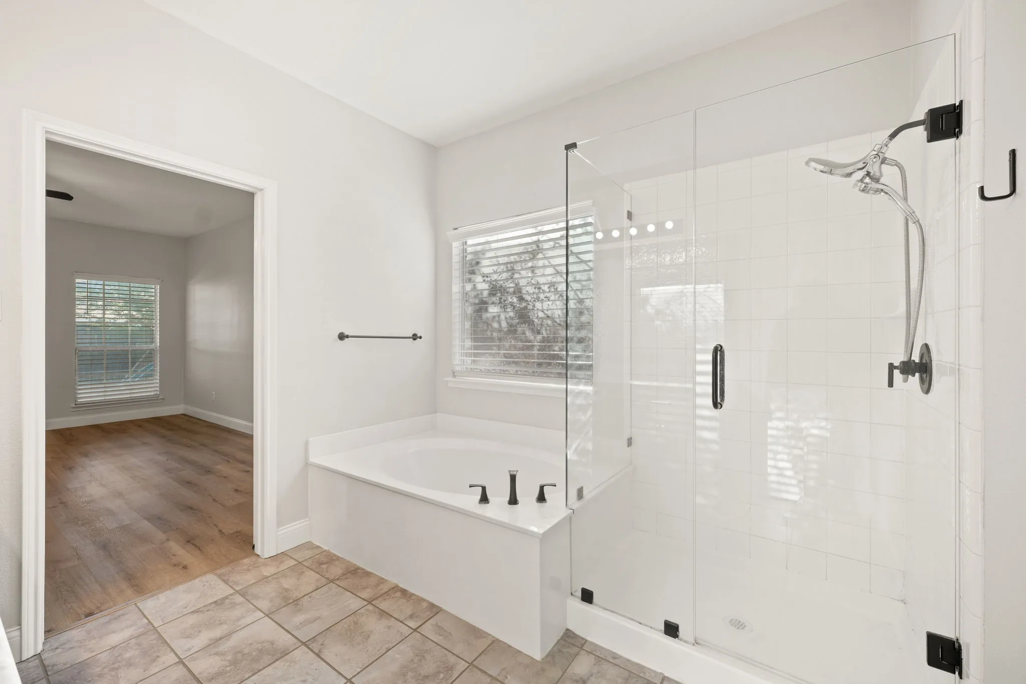 Single Family Residence For Sale in Collin County , 1429 Glendover Drive, Allen, Texas 75013, 4 Bedroom, 3 Bathroom, 2 Garage spaces, 2,843 Sqft, built in 2000, mls#21408135, Real Estate Agent in Allen, Homes For Sale in Collin county, Homes For Sale in Allen, Realtor in Allen Texas, Real Estate Brokerage Independent Realty Texas, Luminita Cordes Realtor