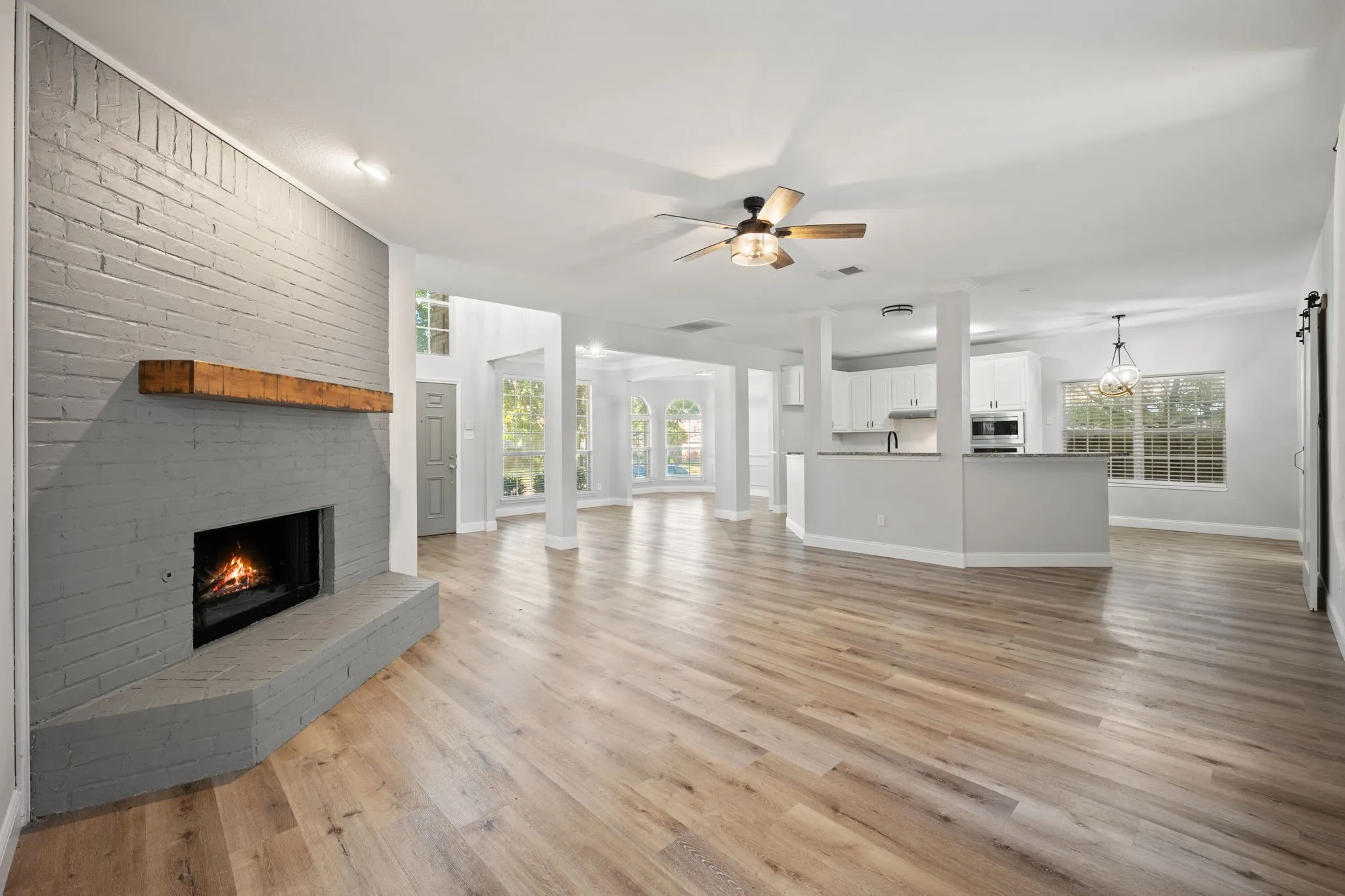 Single Family Residence For Sale in Collin County , 1429 Glendover Drive, Allen, Texas 75013, 4 Bedroom, 3 Bathroom, 2 Garage spaces, 2,843 Sqft, built in 2000, mls#21408135, Real Estate Agent in Allen, Homes For Sale in Collin county, Homes For Sale in Allen, Realtor in Allen Texas, Real Estate Brokerage Independent Realty Texas, Luminita Cordes Realtor