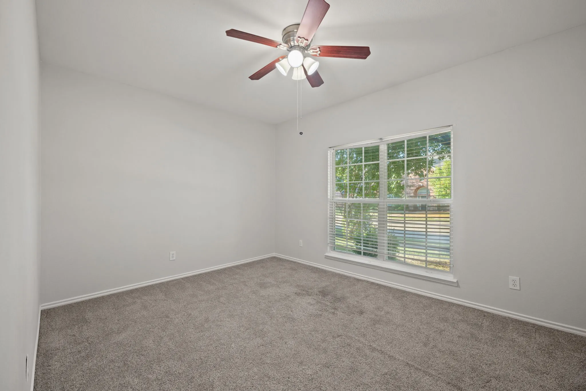 Single Family Residence For Sale in Collin County , 1429 Glendover Drive, Allen, Texas 75013, 4 Bedroom, 3 Bathroom, 2 Garage spaces, 2,843 Sqft, built in 2000, mls#21408135, Real Estate Agent in Allen, Homes For Sale in Collin county, Homes For Sale in Allen, Realtor in Allen Texas, Real Estate Brokerage Independent Realty Texas, Luminita Cordes Realtor