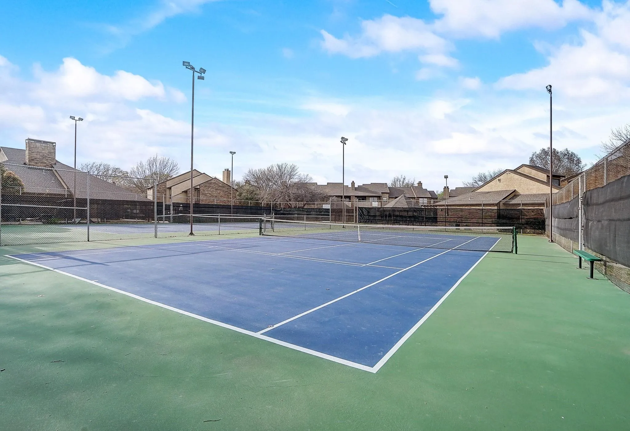 Condominium For Sale in Tarrant County , 1105 Calico Lane 1620, Arlington, Texas 76011, 1 Bedroom, 1 Bathroom, Garage spaces, 792 Sqft, built in 1981, mls#21410188, Real Estate Agent in Arlington, Homes For Sale in Tarrant county, Homes For Sale in Arlington, Realtor in Arlington Texas, Real Estate Brokerage Independent Realty Texas, Luminita Cordes Realtor