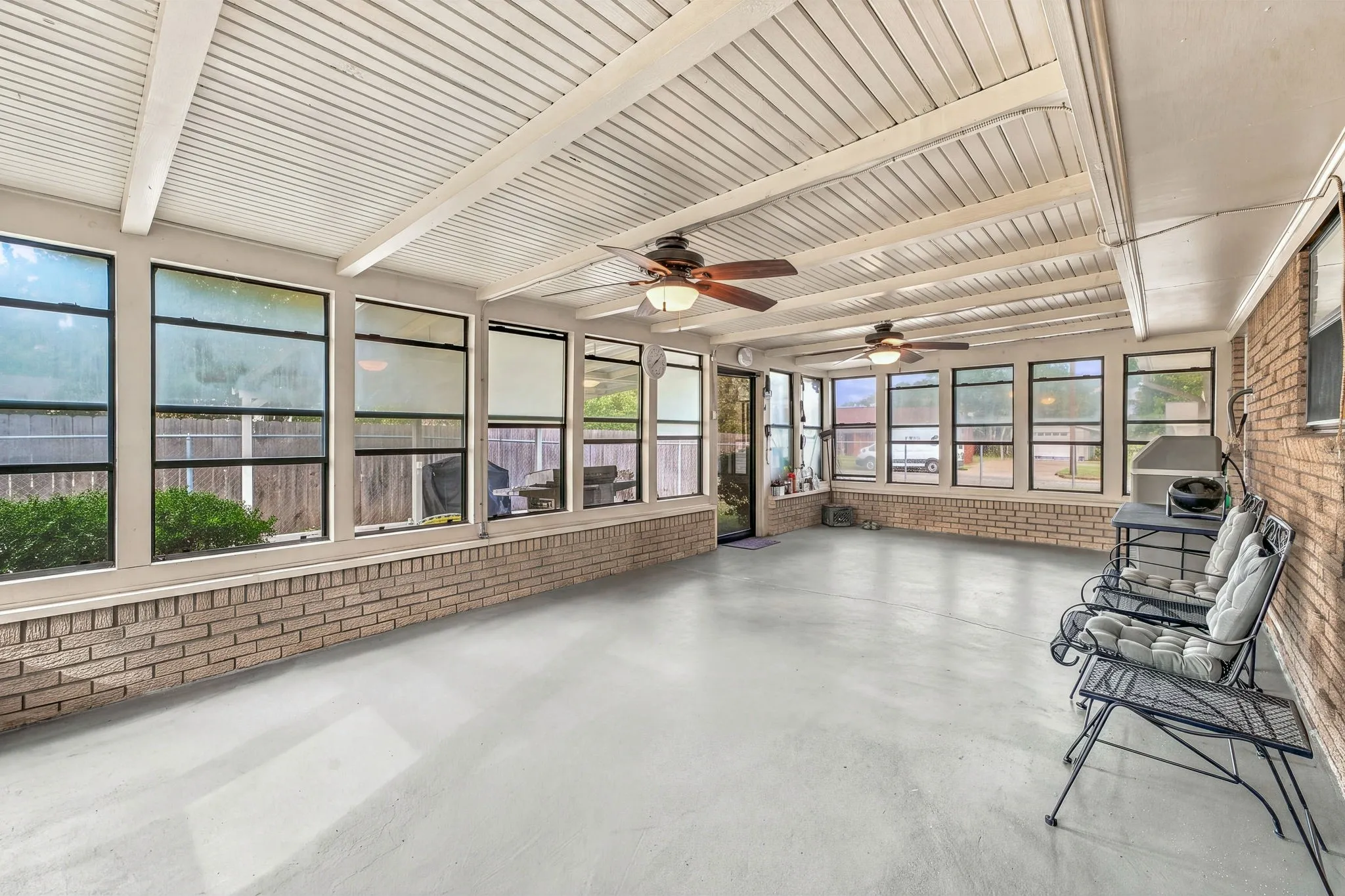Single Family Residence For Sale in Erath County , 2190 N Woodland Street, Stephenville, Texas 76401, 3 Bedroom, 2 Bathroom, 2 Garage spaces, 1,870 Sqft, built in 1960, mls#21410336, Real Estate Agent in Stephenville, Homes For Sale in Erath county, Homes For Sale in Stephenville, Realtor in Stephenville Texas, Real Estate Brokerage Independent Realty Texas, Luminita Cordes Realtor