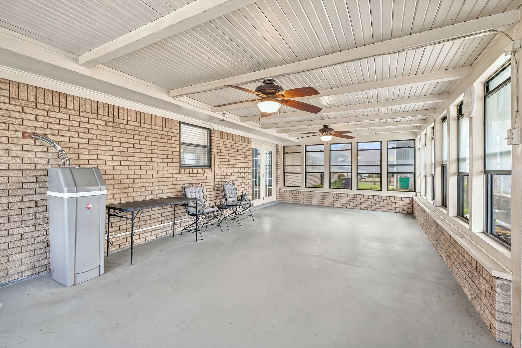 Single Family Residence For Sale in Erath County , 2190 N Woodland Street, Stephenville, Texas 76401, 3 Bedroom, 2 Bathroom, 2 Garage spaces, 1,870 Sqft, built in 1960, mls#21410336, Real Estate Agent in Stephenville, Homes For Sale in Erath county, Homes For Sale in Stephenville, Realtor in Stephenville Texas, Real Estate Brokerage Independent Realty Texas, Luminita Cordes Realtor